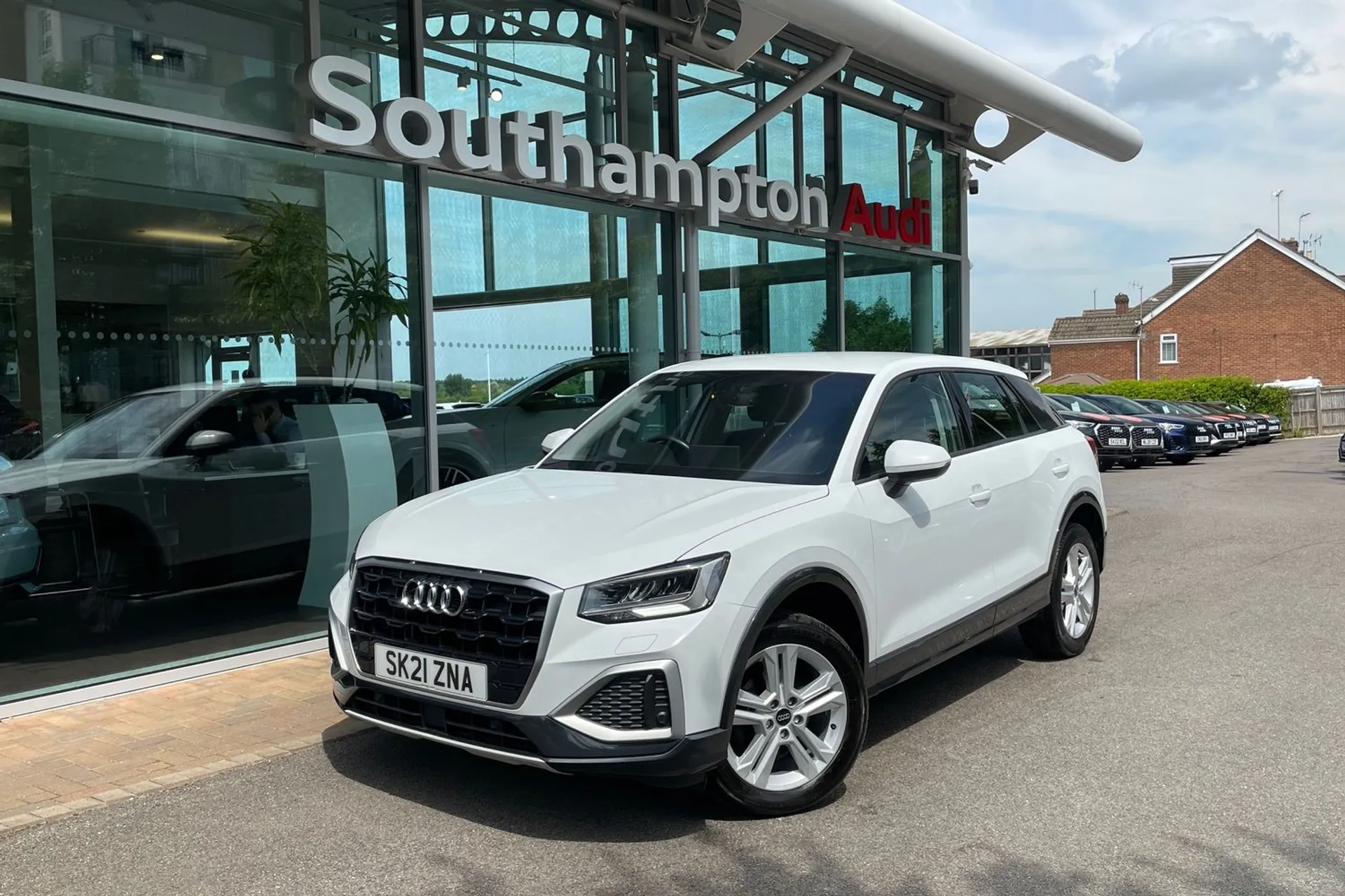 Audi Q2 thumbnail image number 9