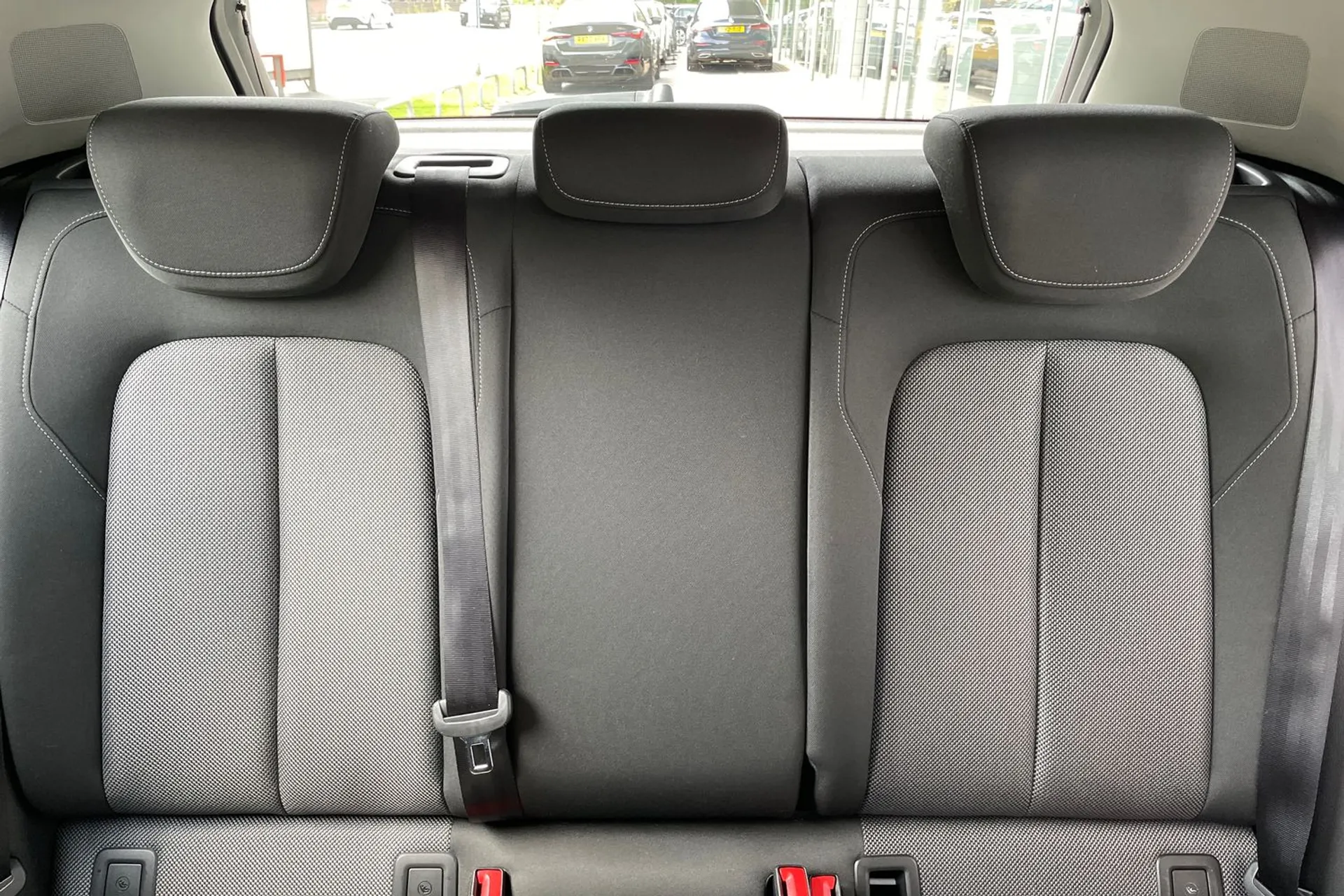 Audi Q2 thumbnail image number 30