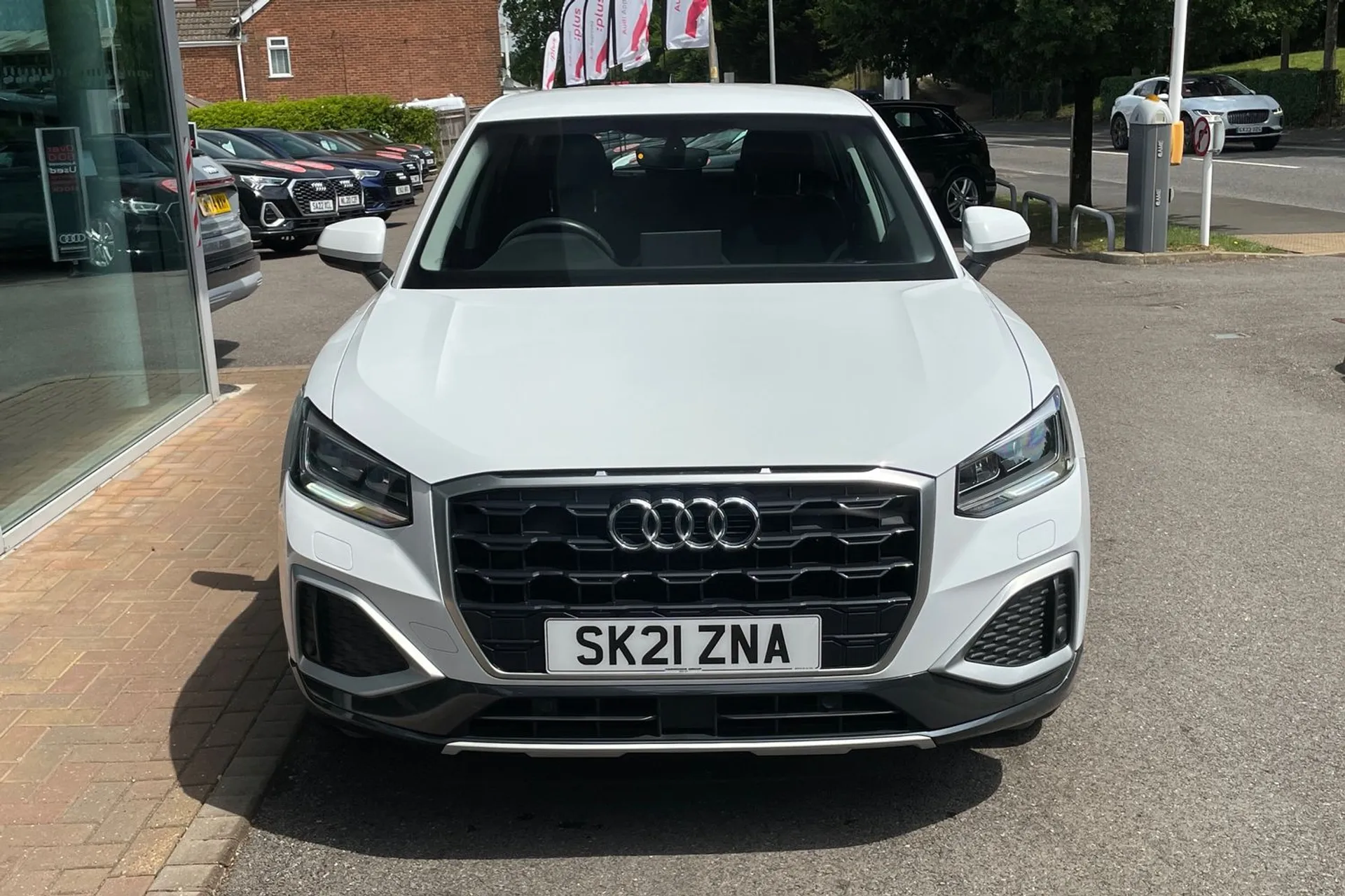 Audi Q2 thumbnail image number 10