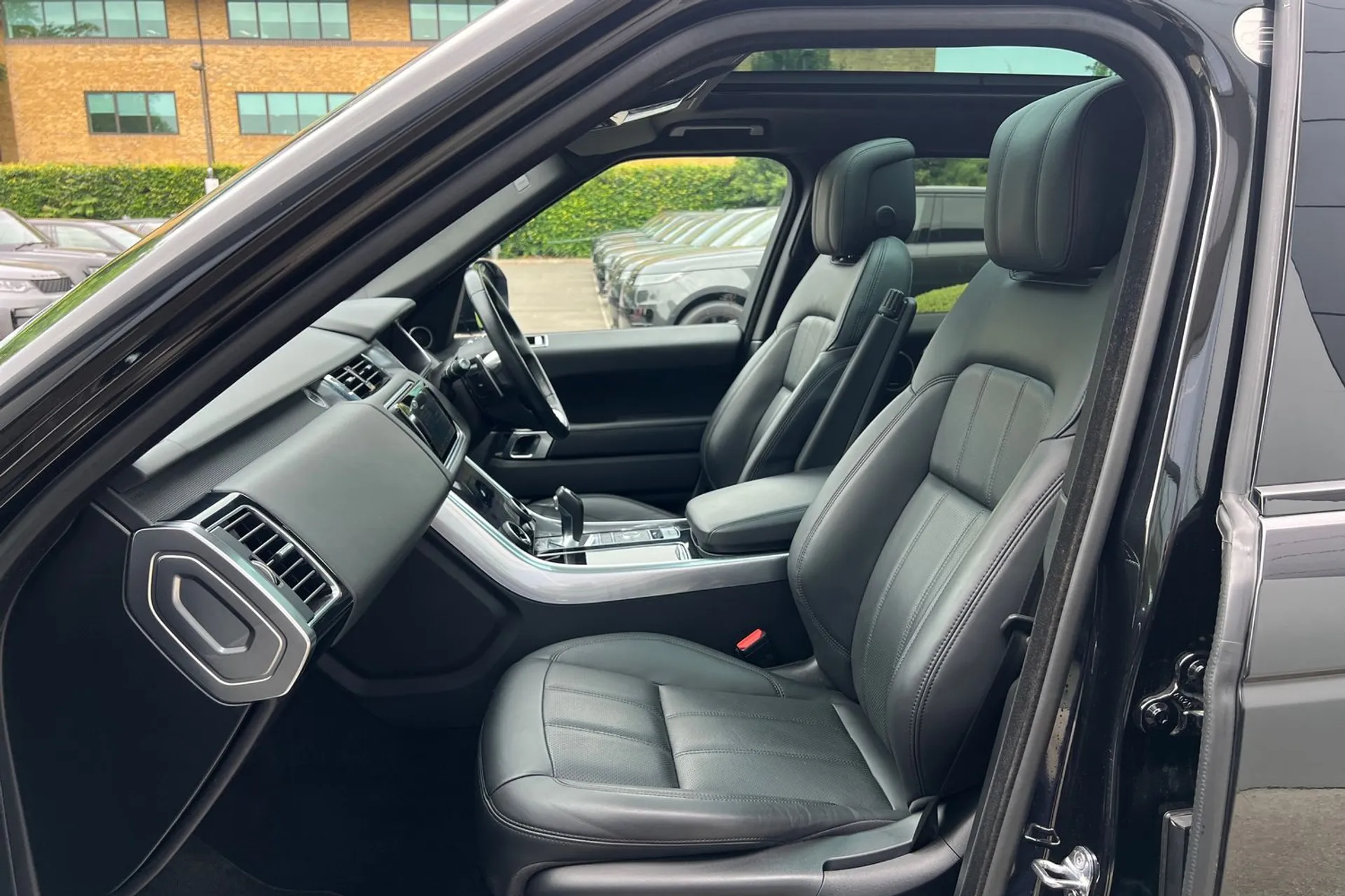 LAND ROVER RANGE ROVER SPORT thumbnail image number 48