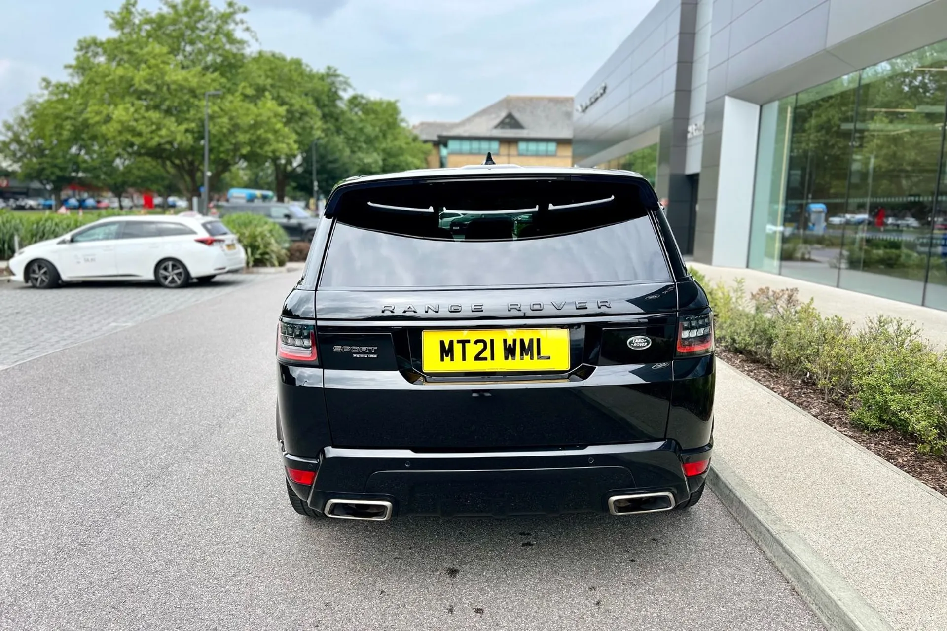 LAND ROVER RANGE ROVER SPORT thumbnail image number 11