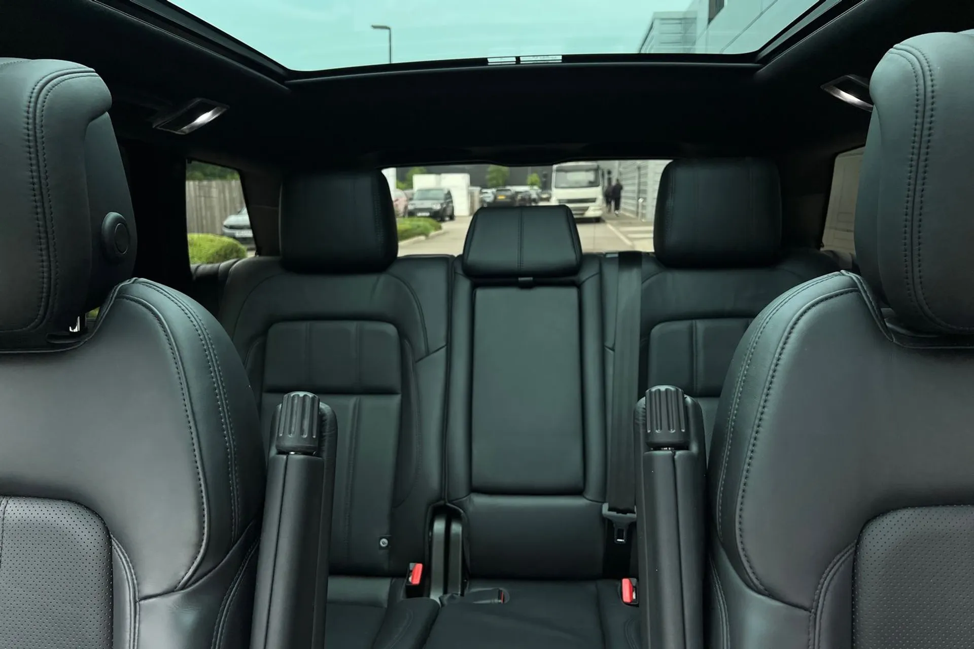 LAND ROVER RANGE ROVER SPORT thumbnail image number 41