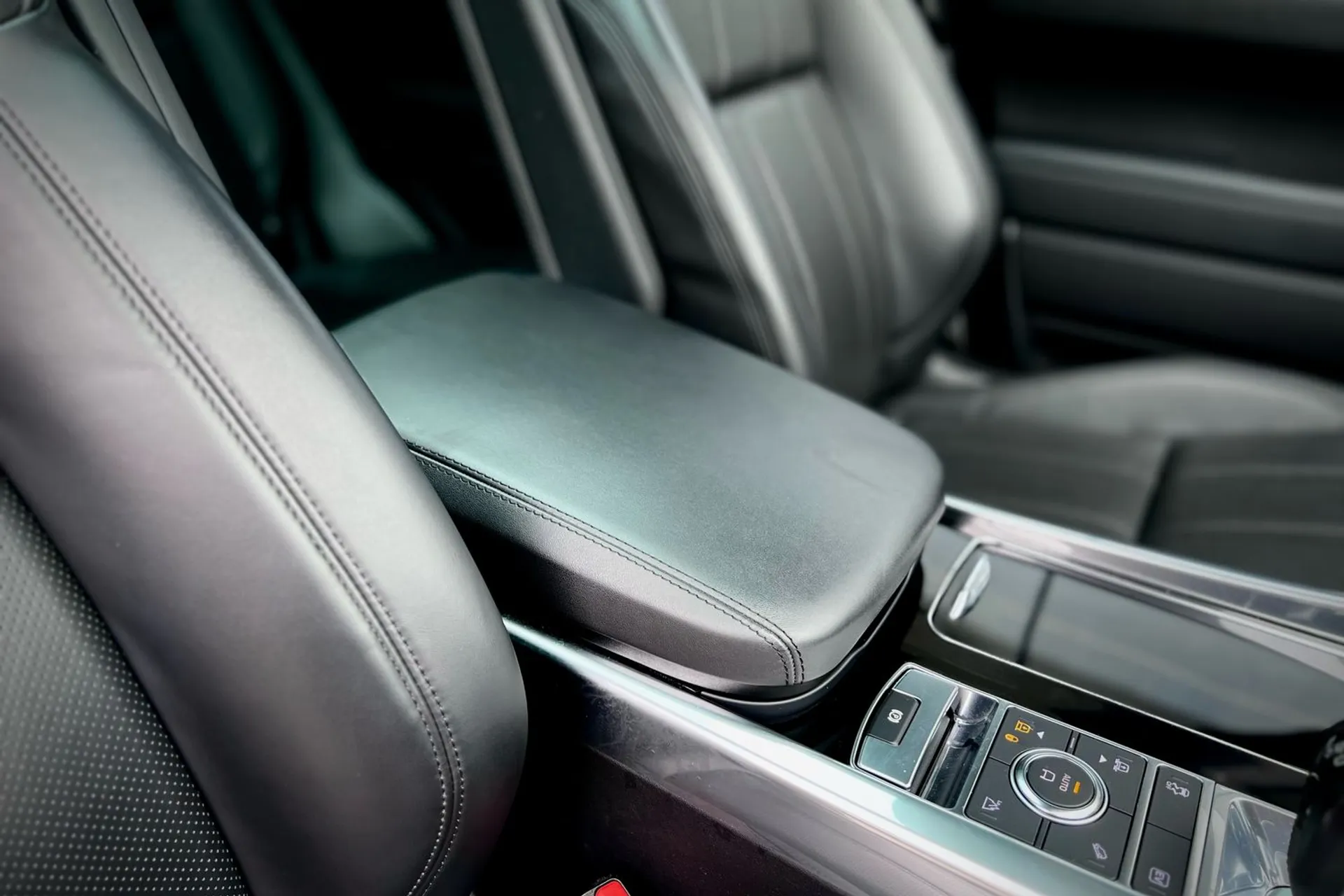 LAND ROVER RANGE ROVER SPORT thumbnail image number 45
