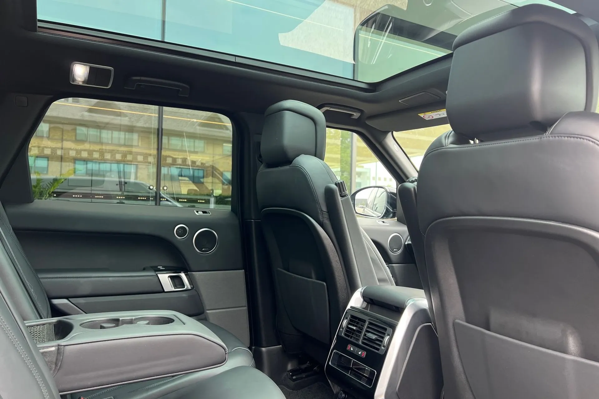 LAND ROVER RANGE ROVER SPORT thumbnail image number 38