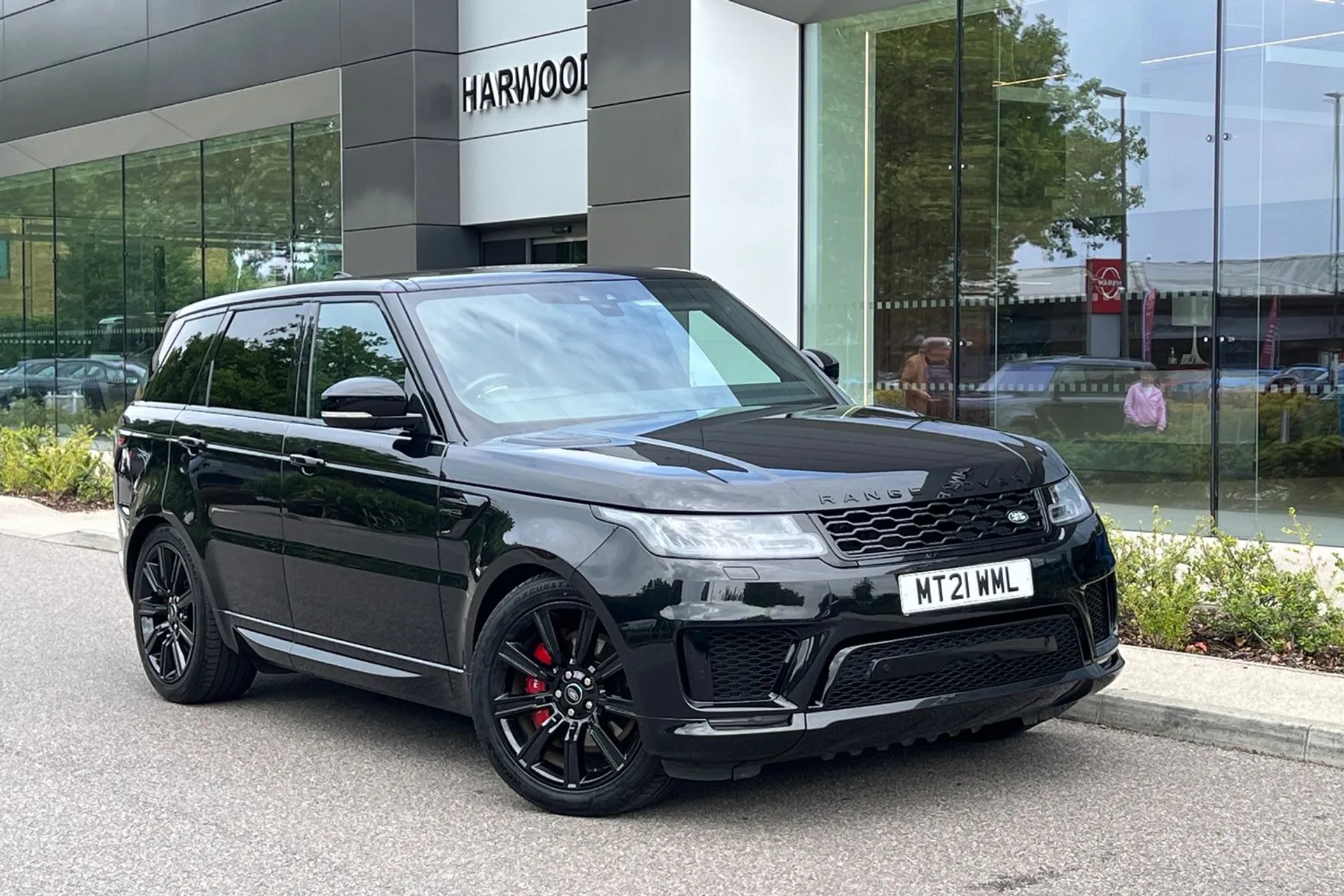 LAND ROVER RANGE ROVER SPORT focused image