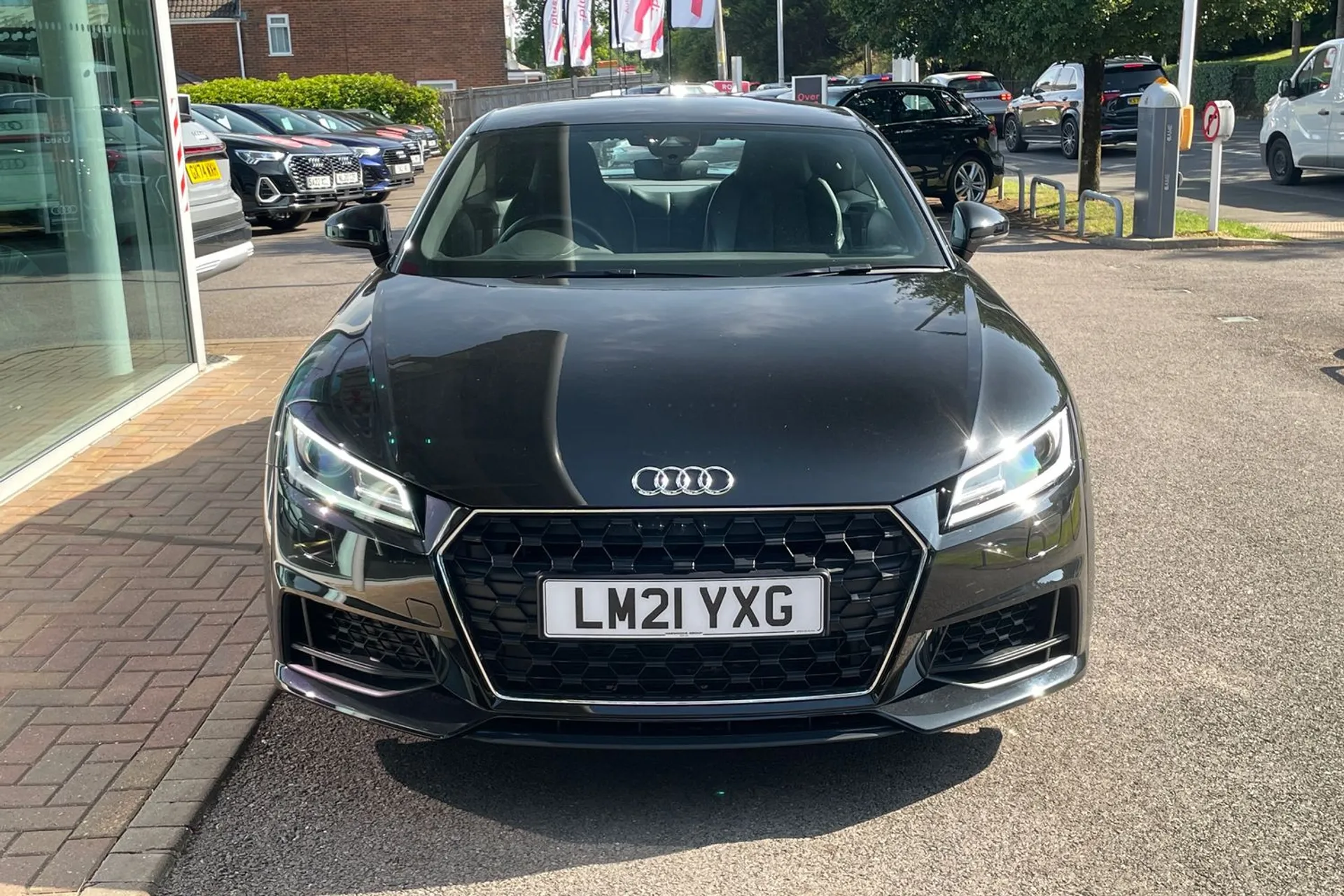 Audi TT thumbnail image number 10