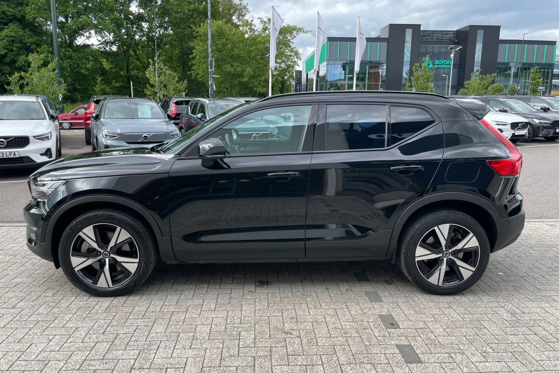 Volvo XC40 thumbnail image number 10