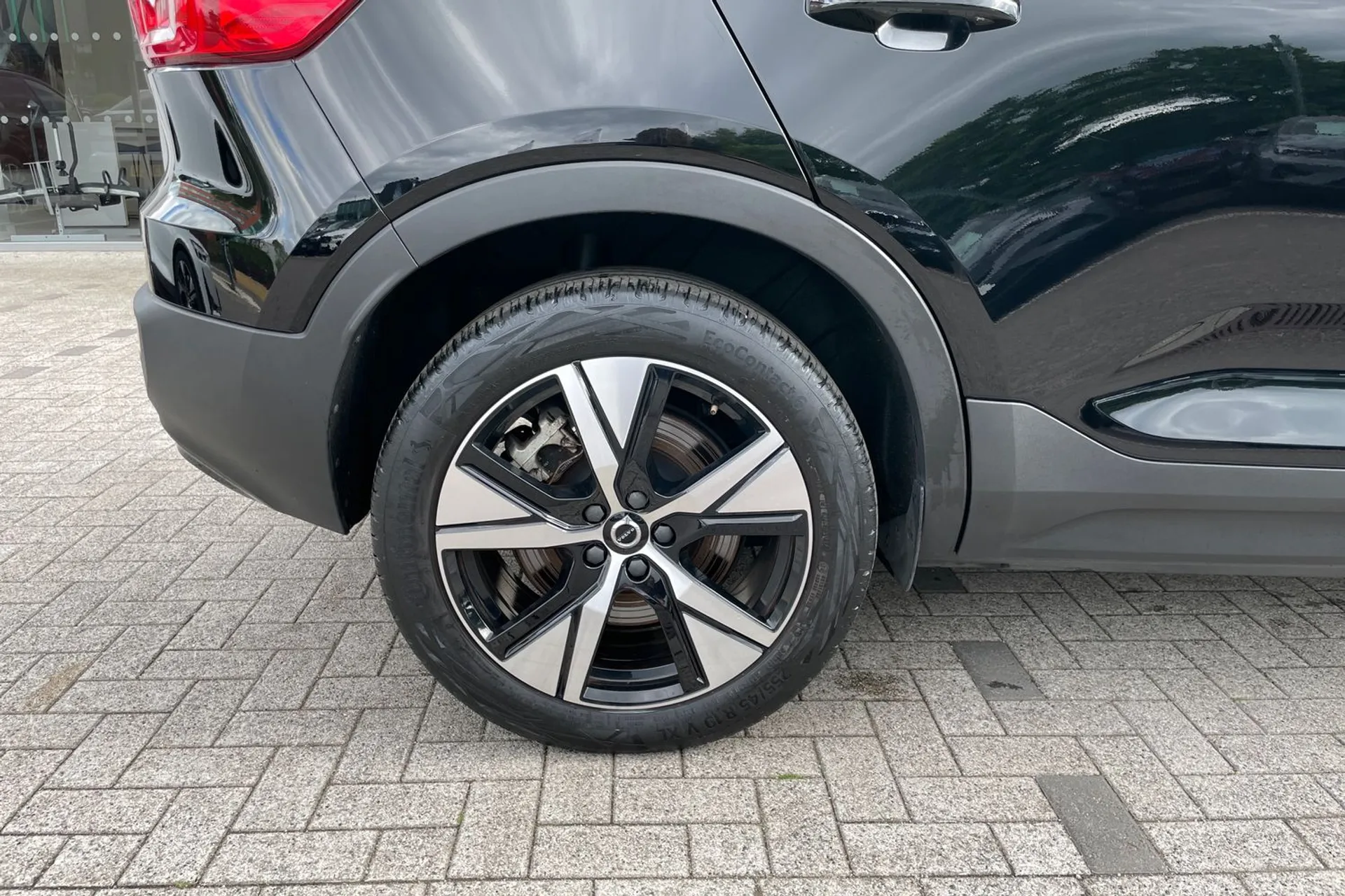 Volvo XC40 thumbnail image number 13