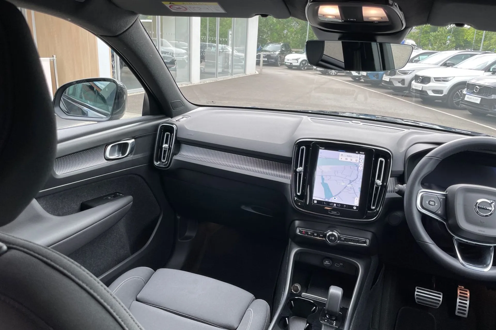 Volvo XC40 thumbnail image number 31