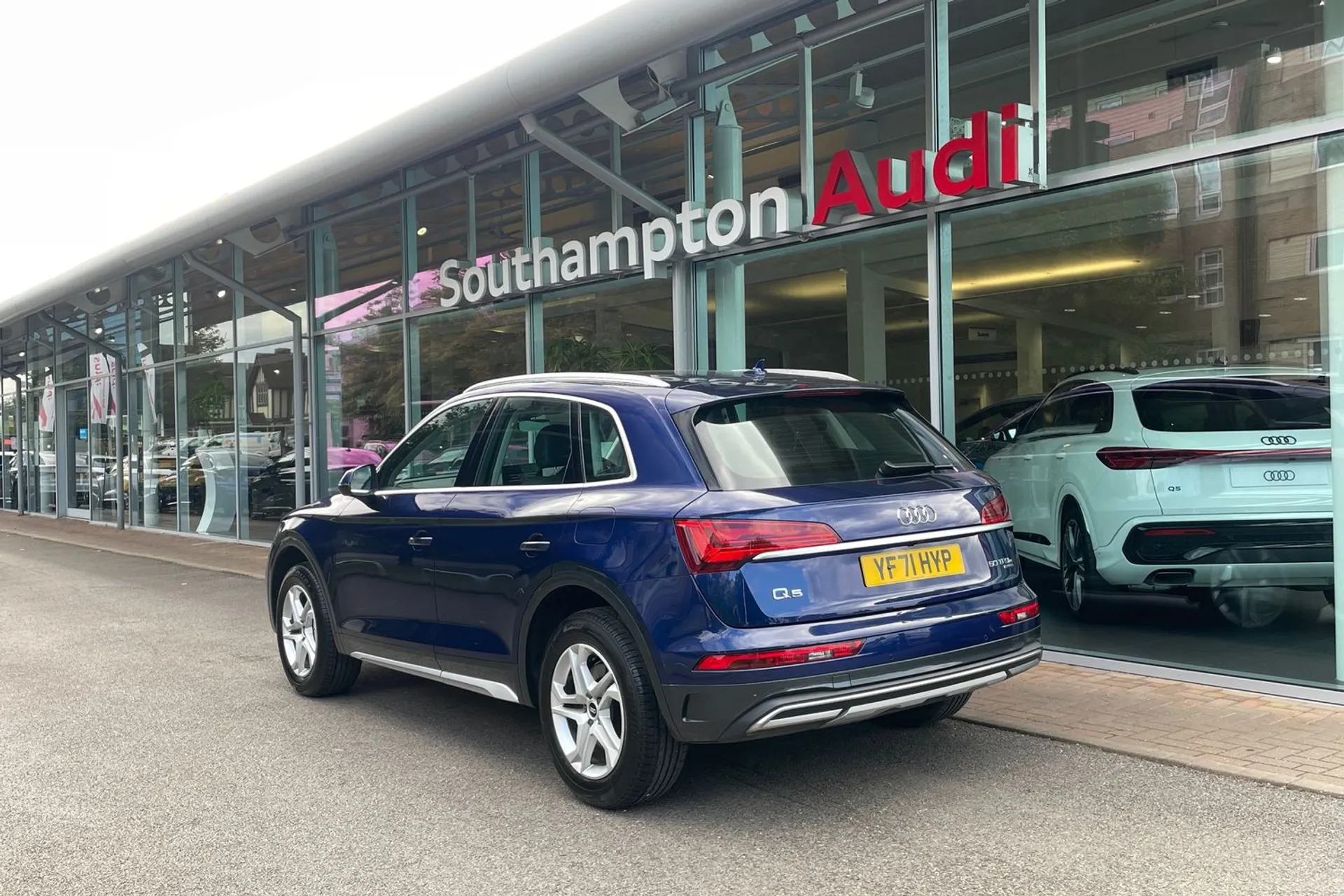 Audi Q5 thumbnail image number 7