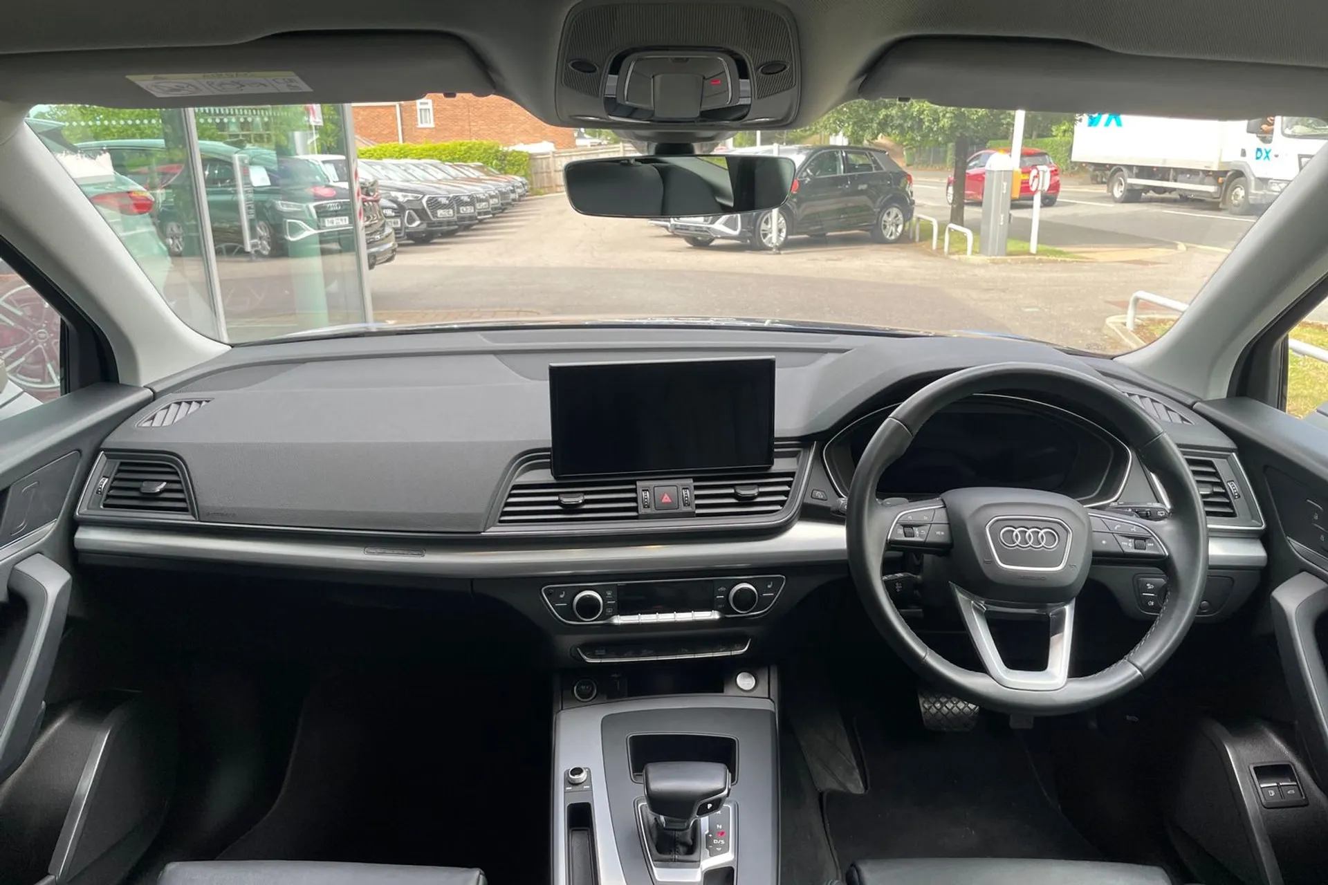 Audi Q5 thumbnail image number 3