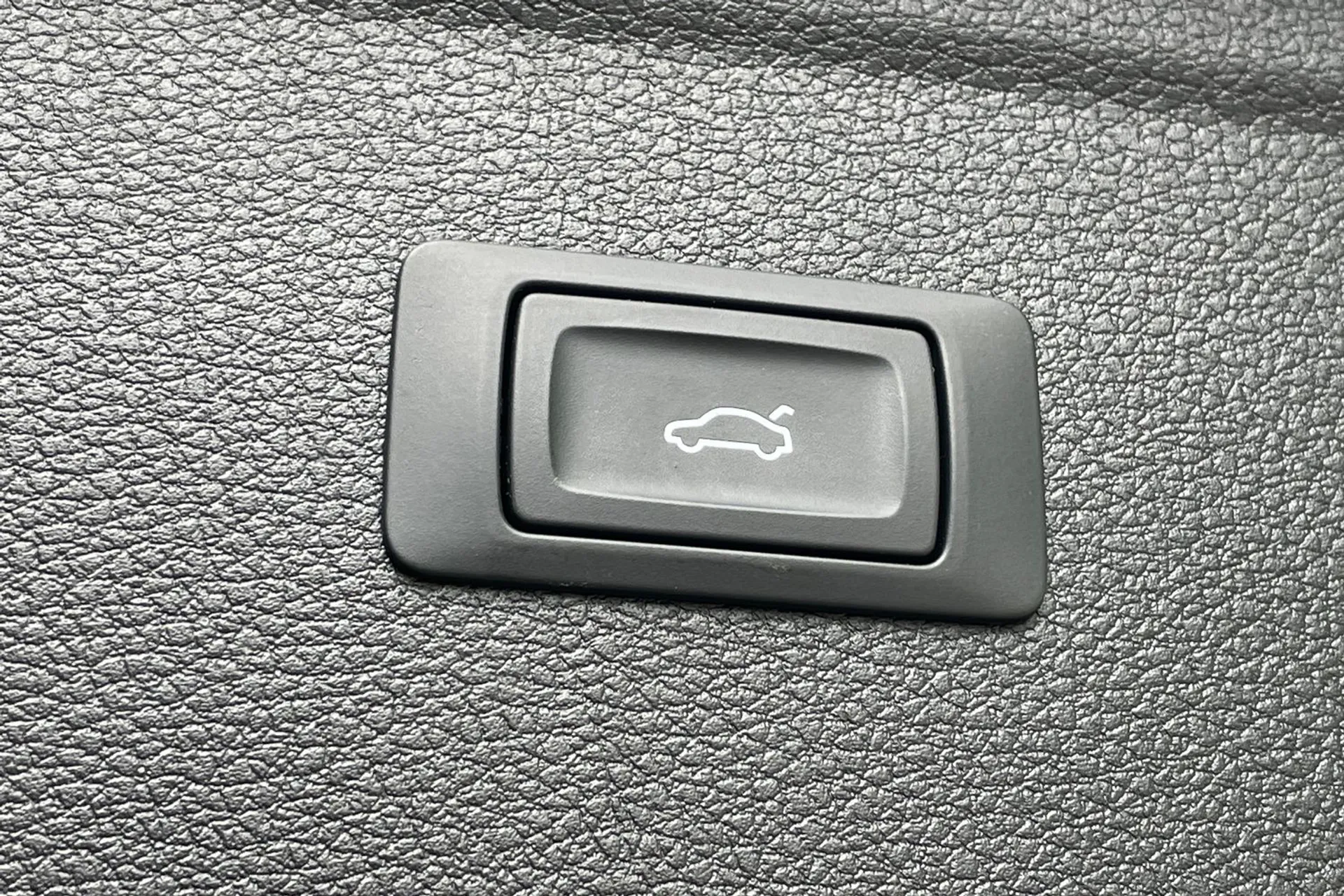 Audi Q5 thumbnail image number 19