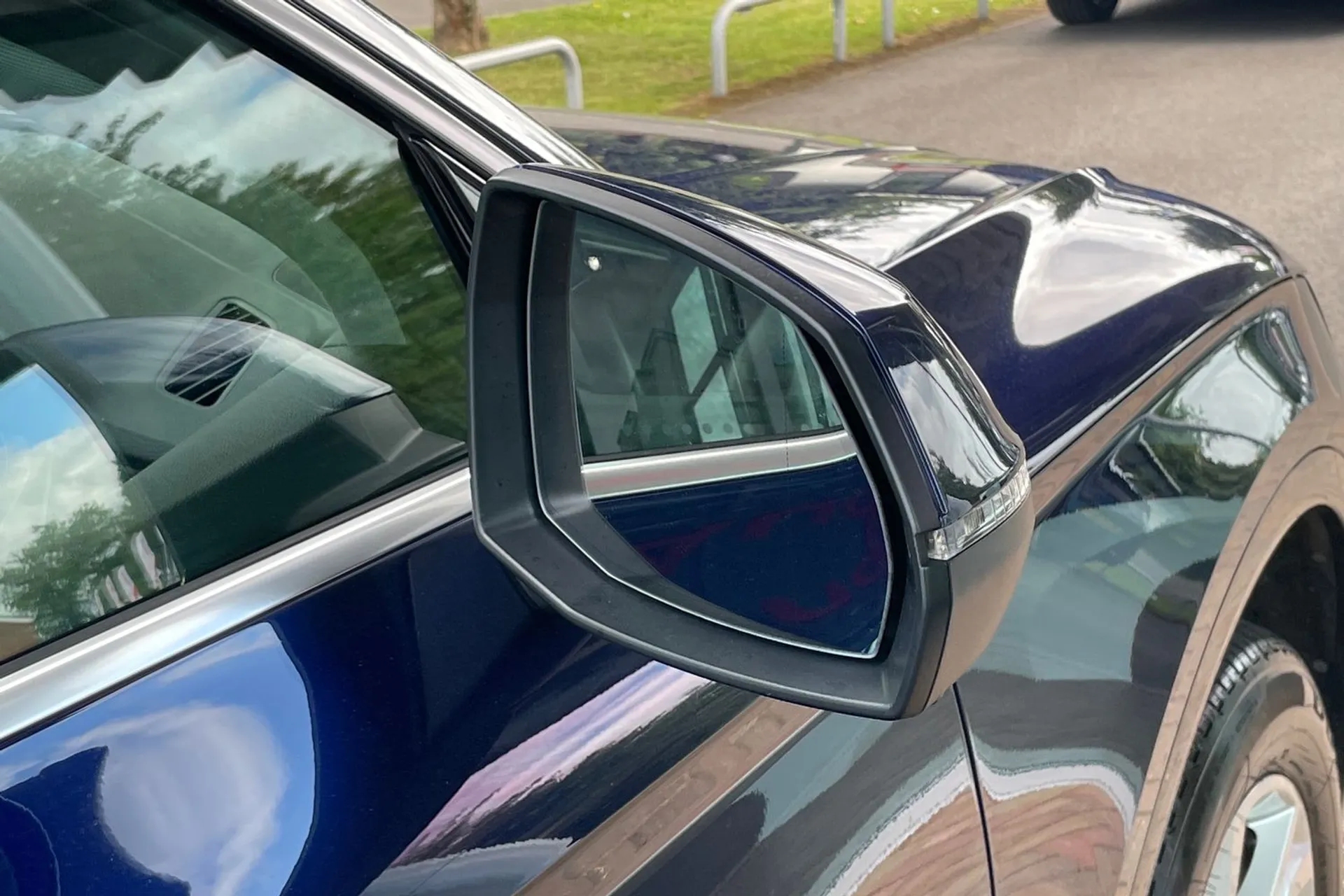 Audi Q5 thumbnail image number 47