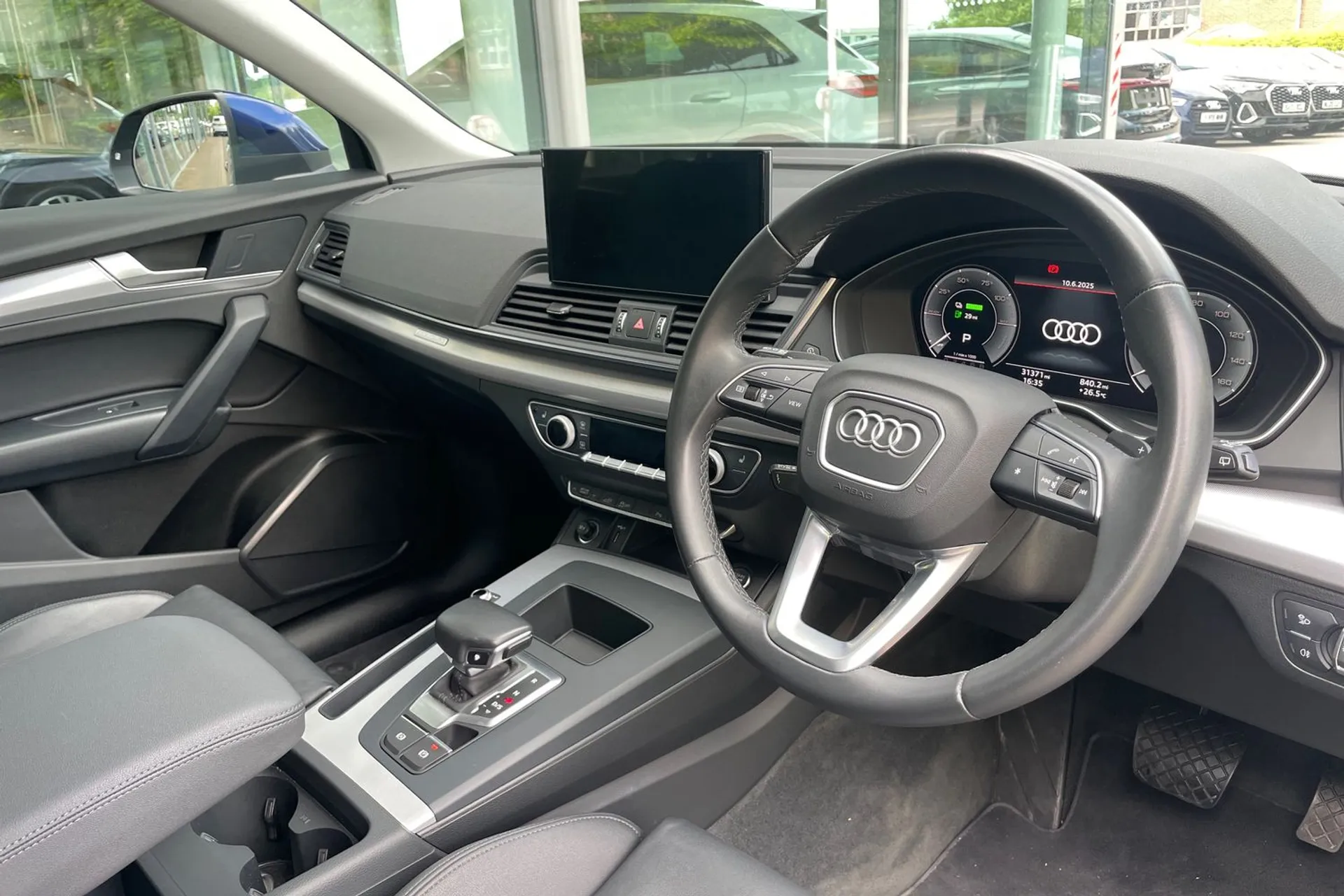 Audi Q5 thumbnail image number 25