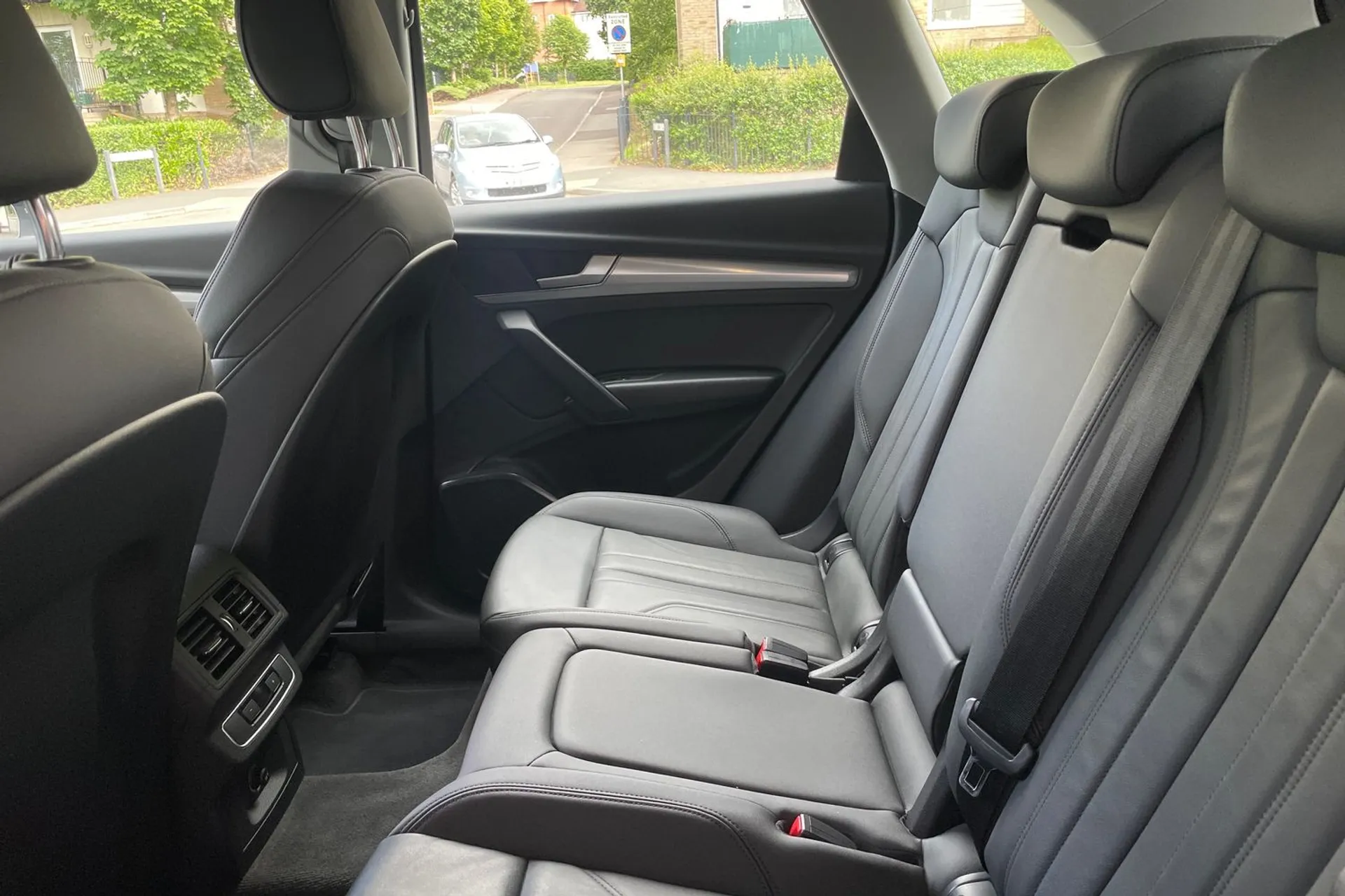 Audi Q5 thumbnail image number 29