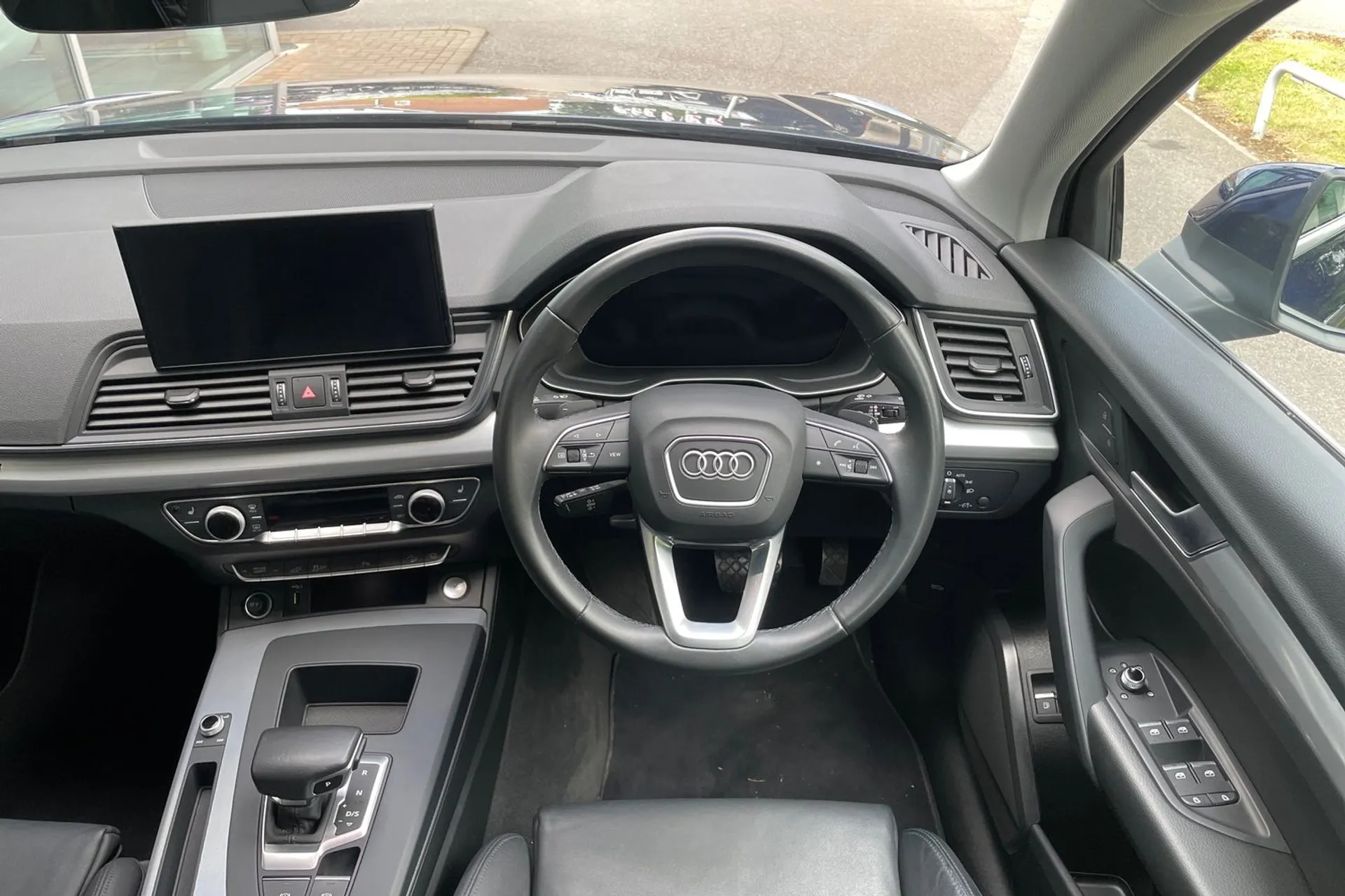 Audi Q5 thumbnail image number 33