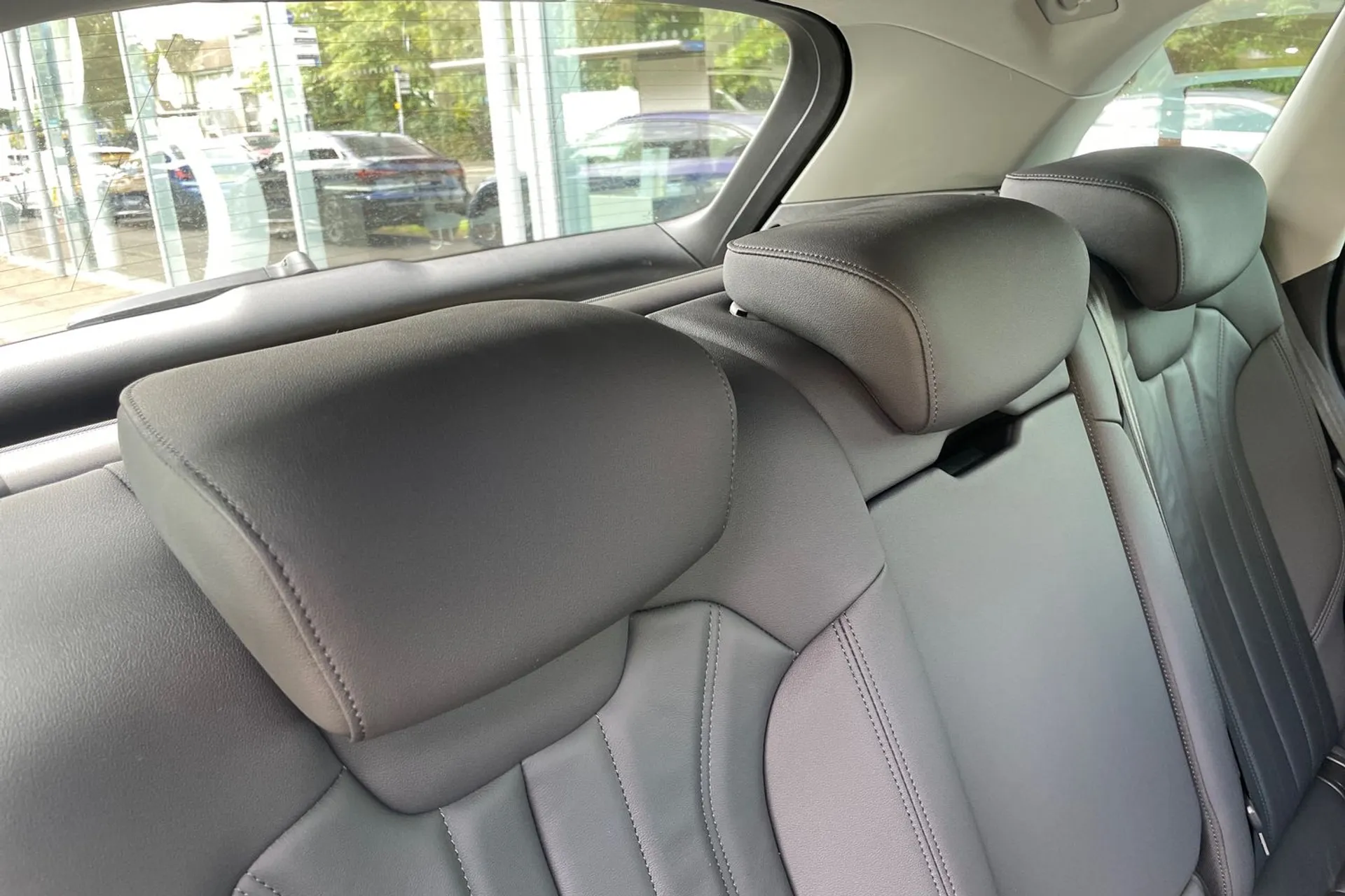 Audi Q5 thumbnail image number 50