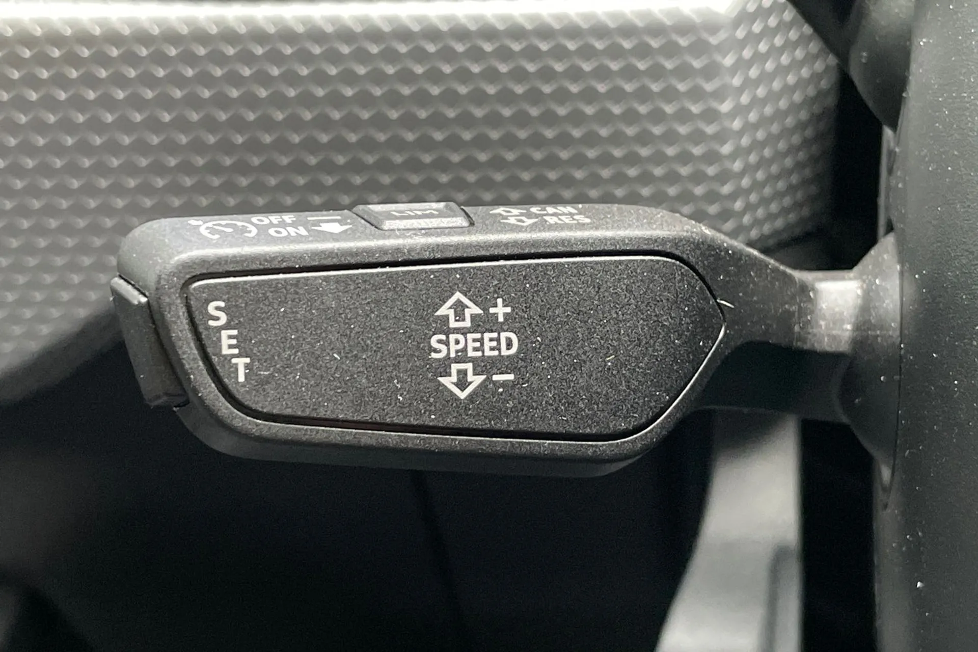 Audi A1 thumbnail image number 37