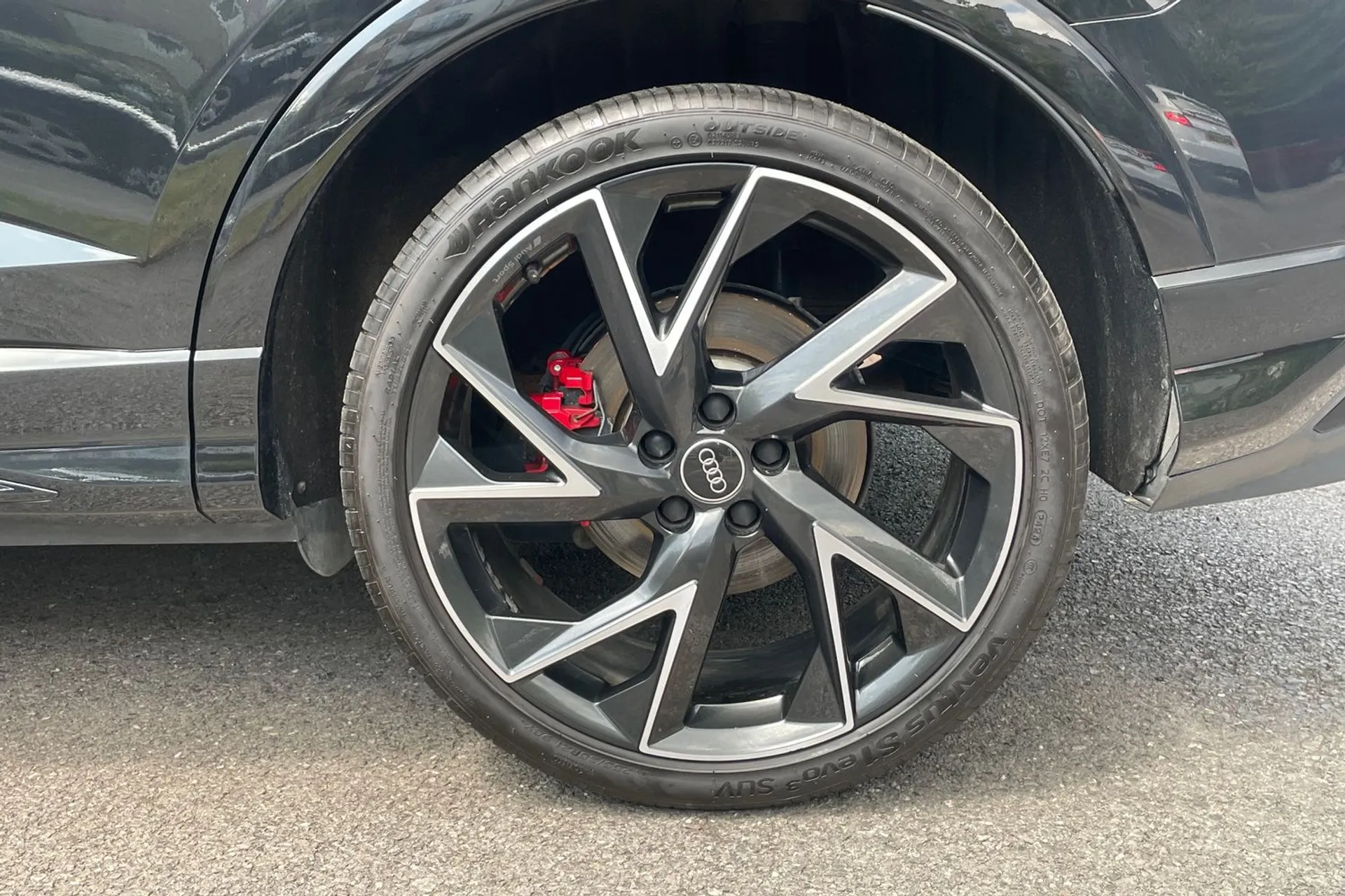 Audi RS Q3 thumbnail image number 13