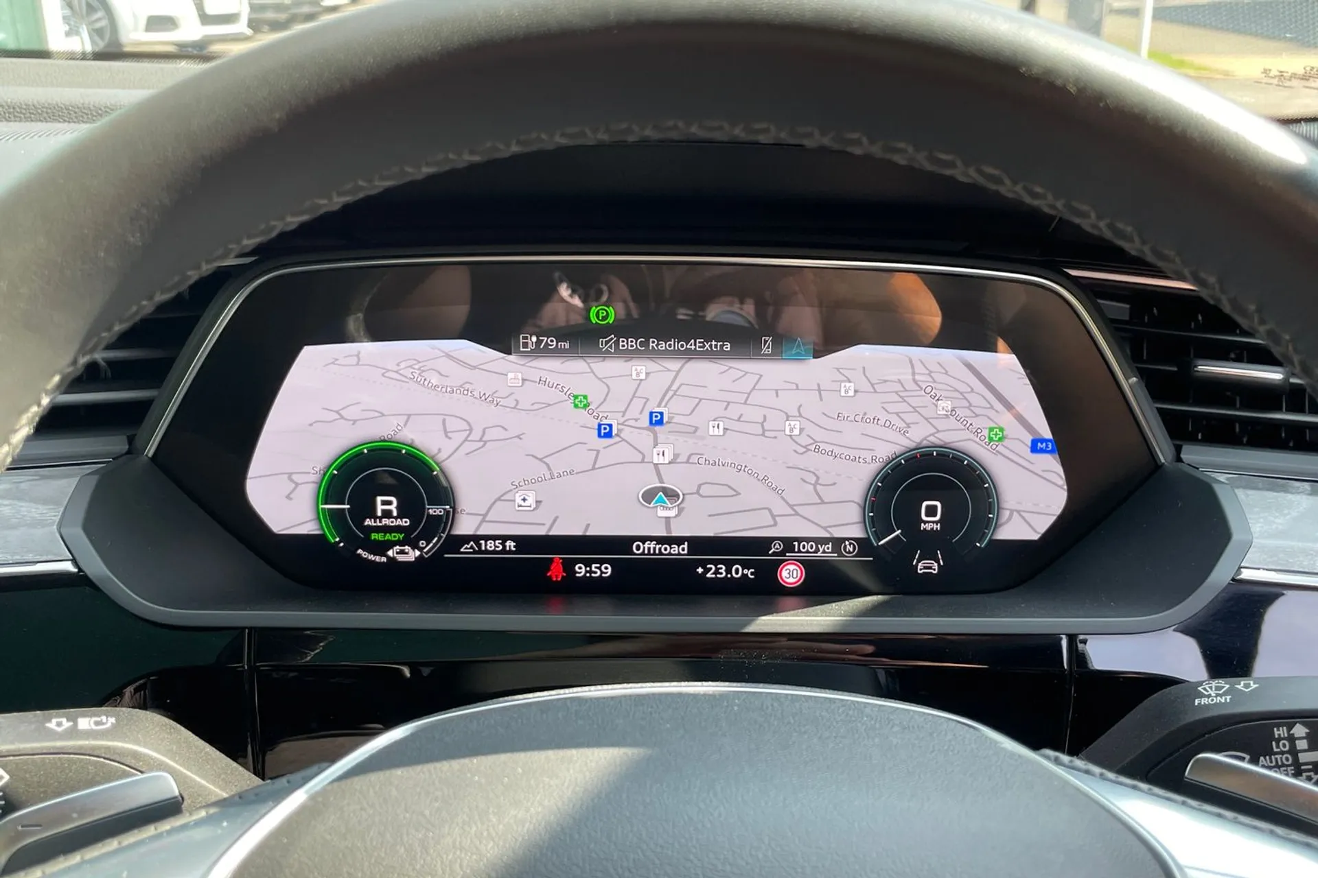 Audi e-tron thumbnail image number 60