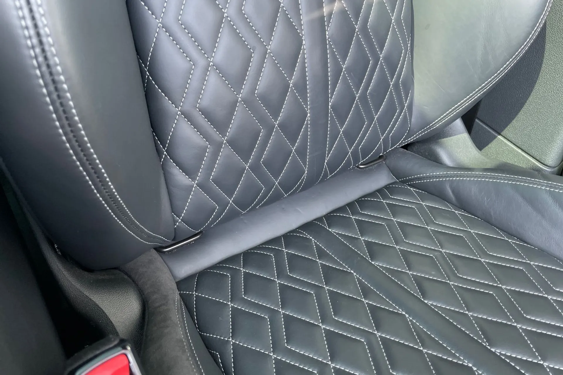 Audi e-tron thumbnail image number 45