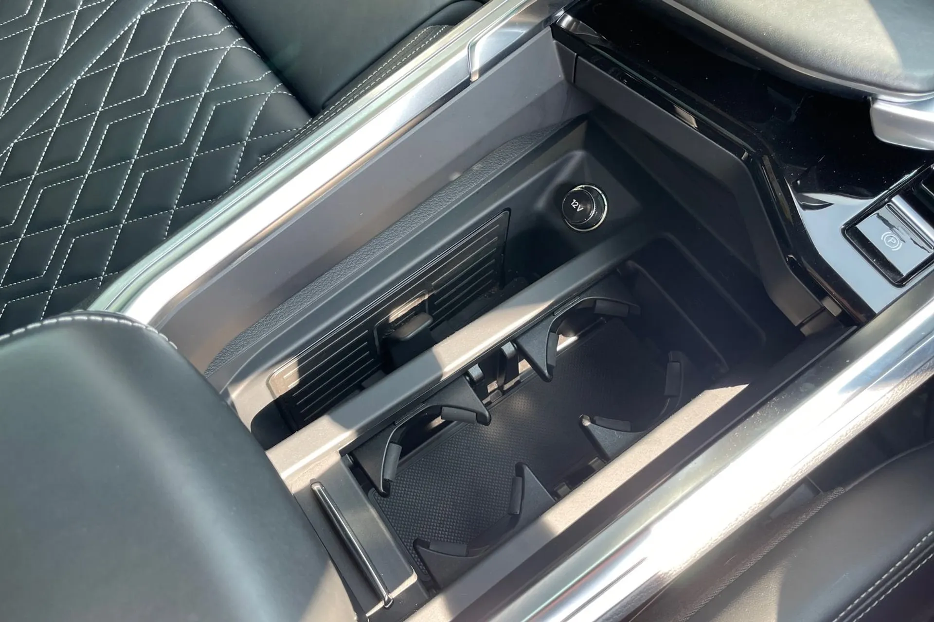Audi e-tron thumbnail image number 43