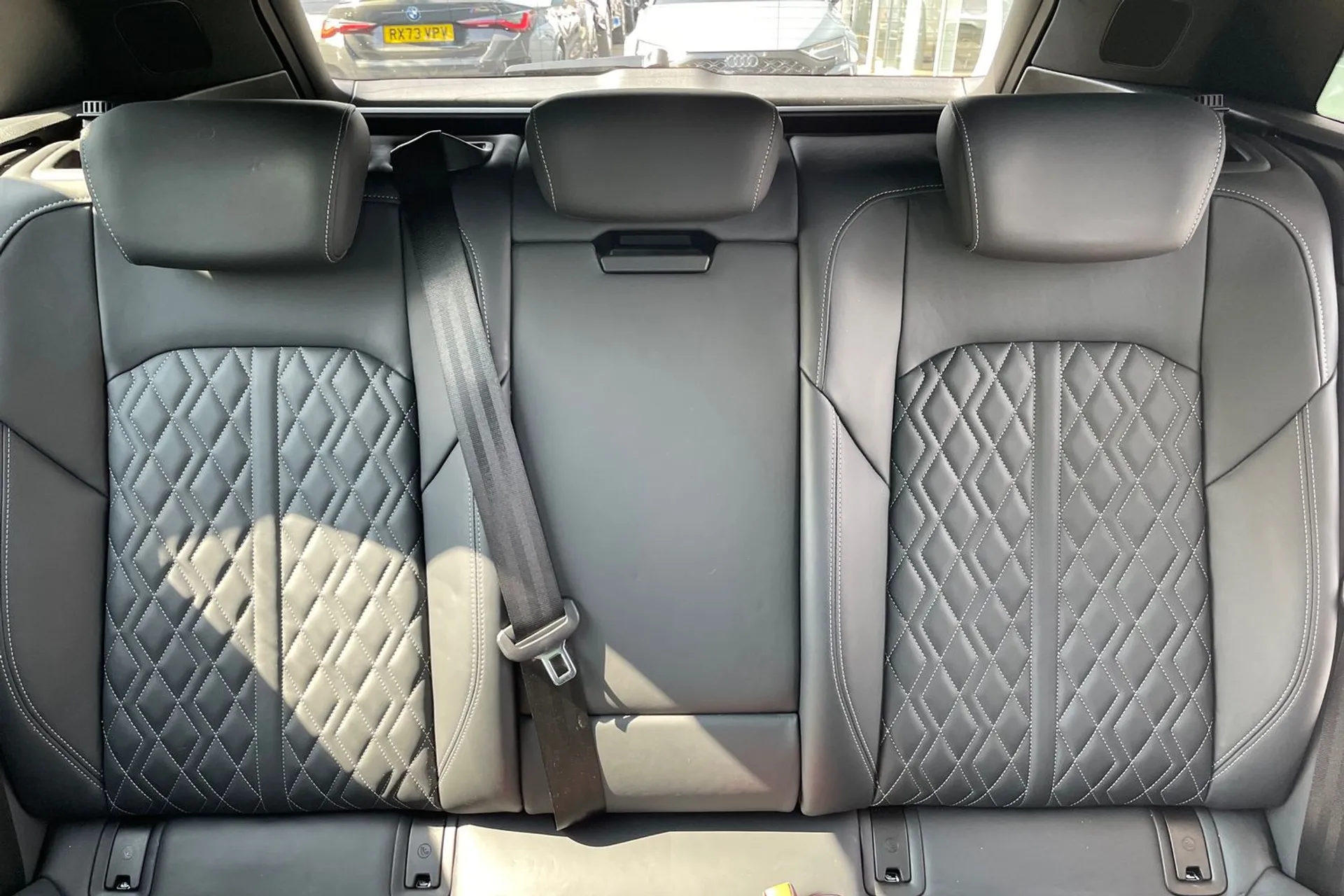 Audi e-tron thumbnail image number 30