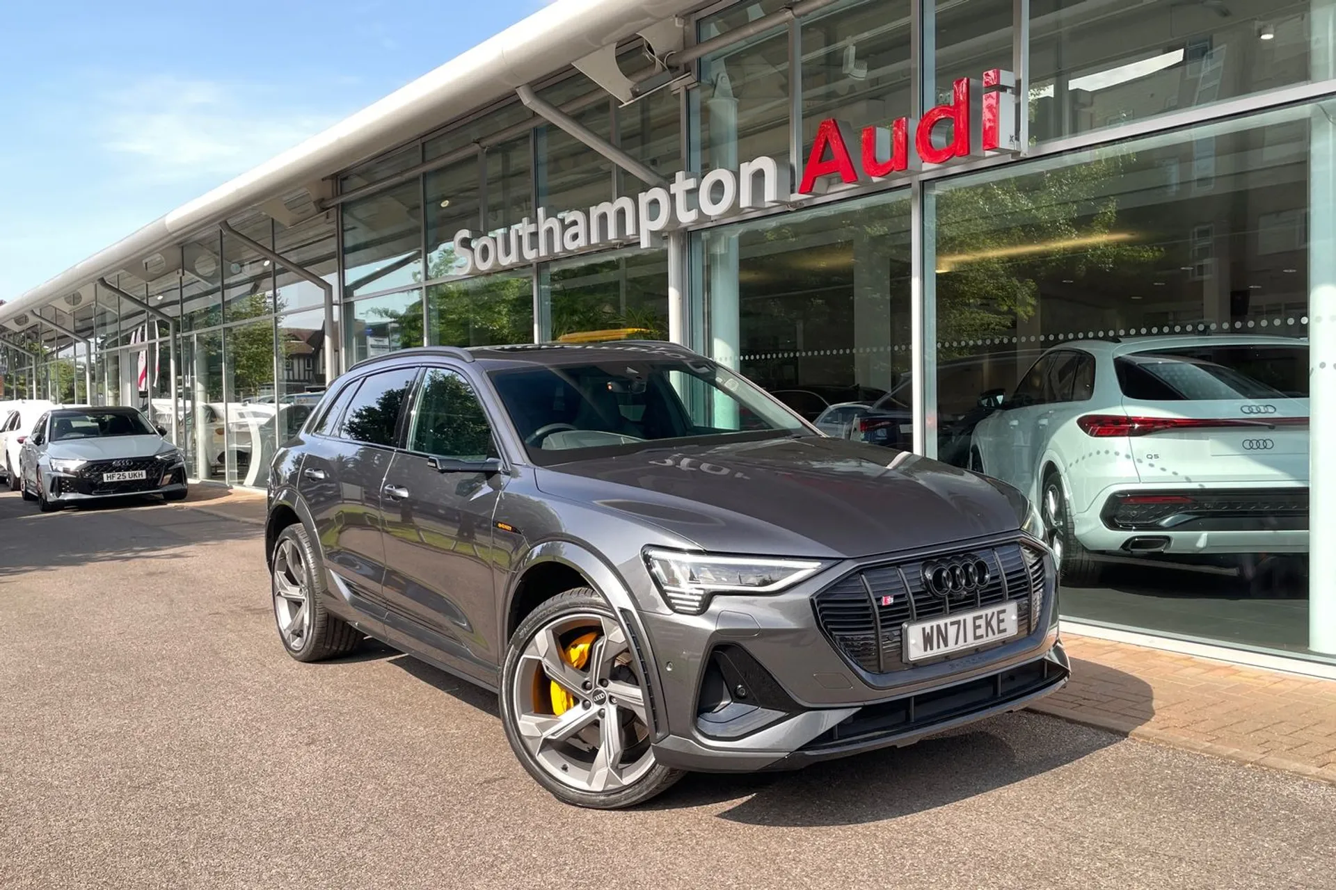 Audi e-tron focused image