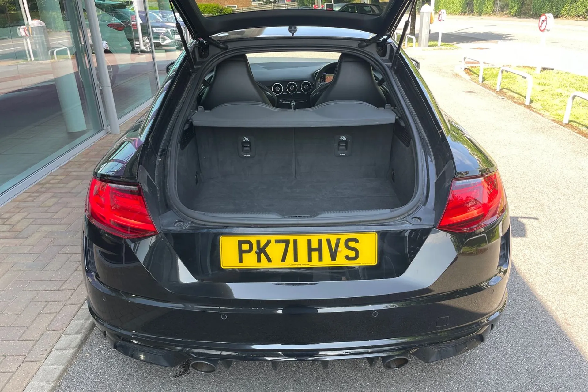 Audi TT thumbnail image number 18