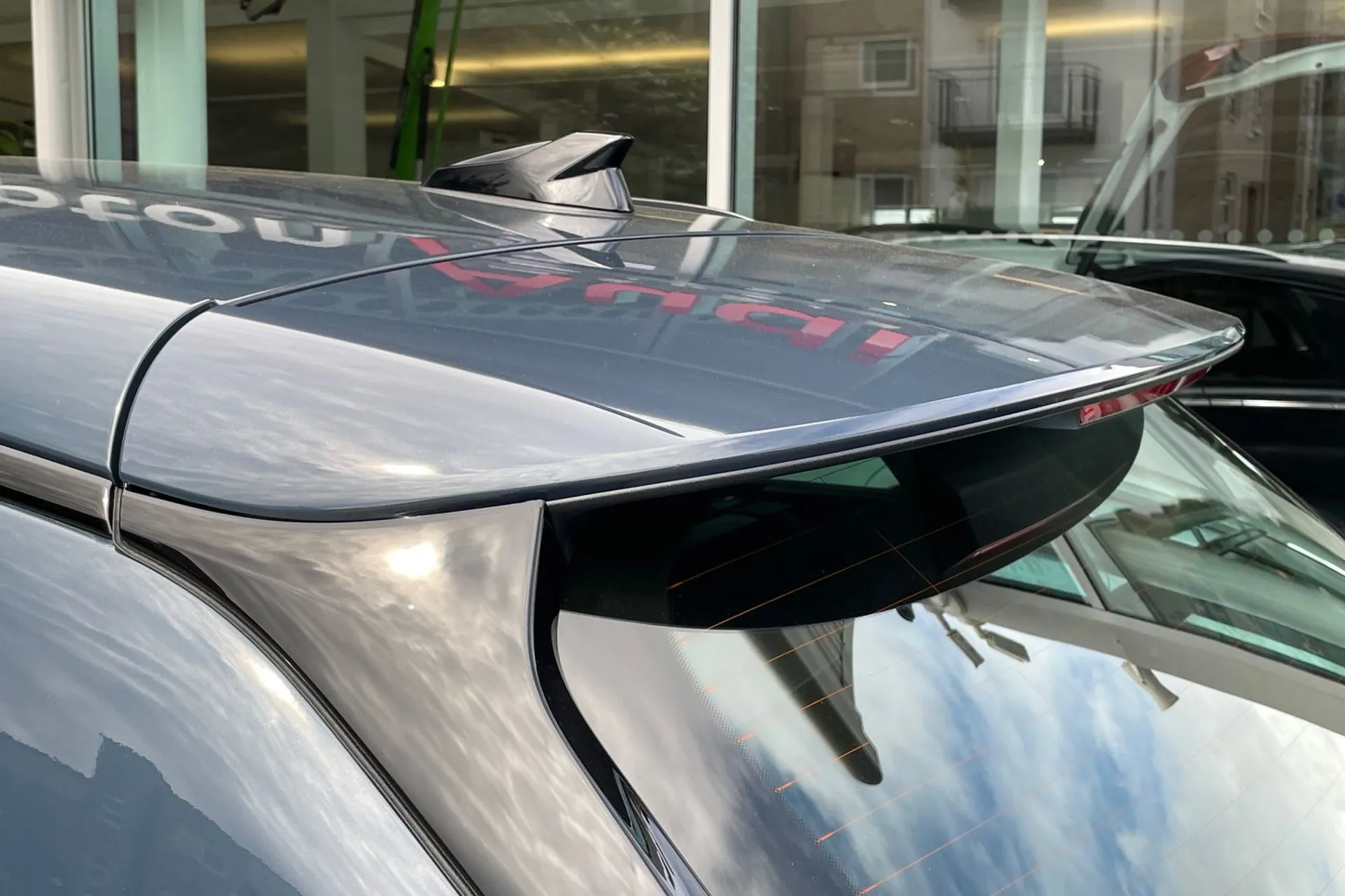 Audi Q6 e-tron thumbnail image number 13