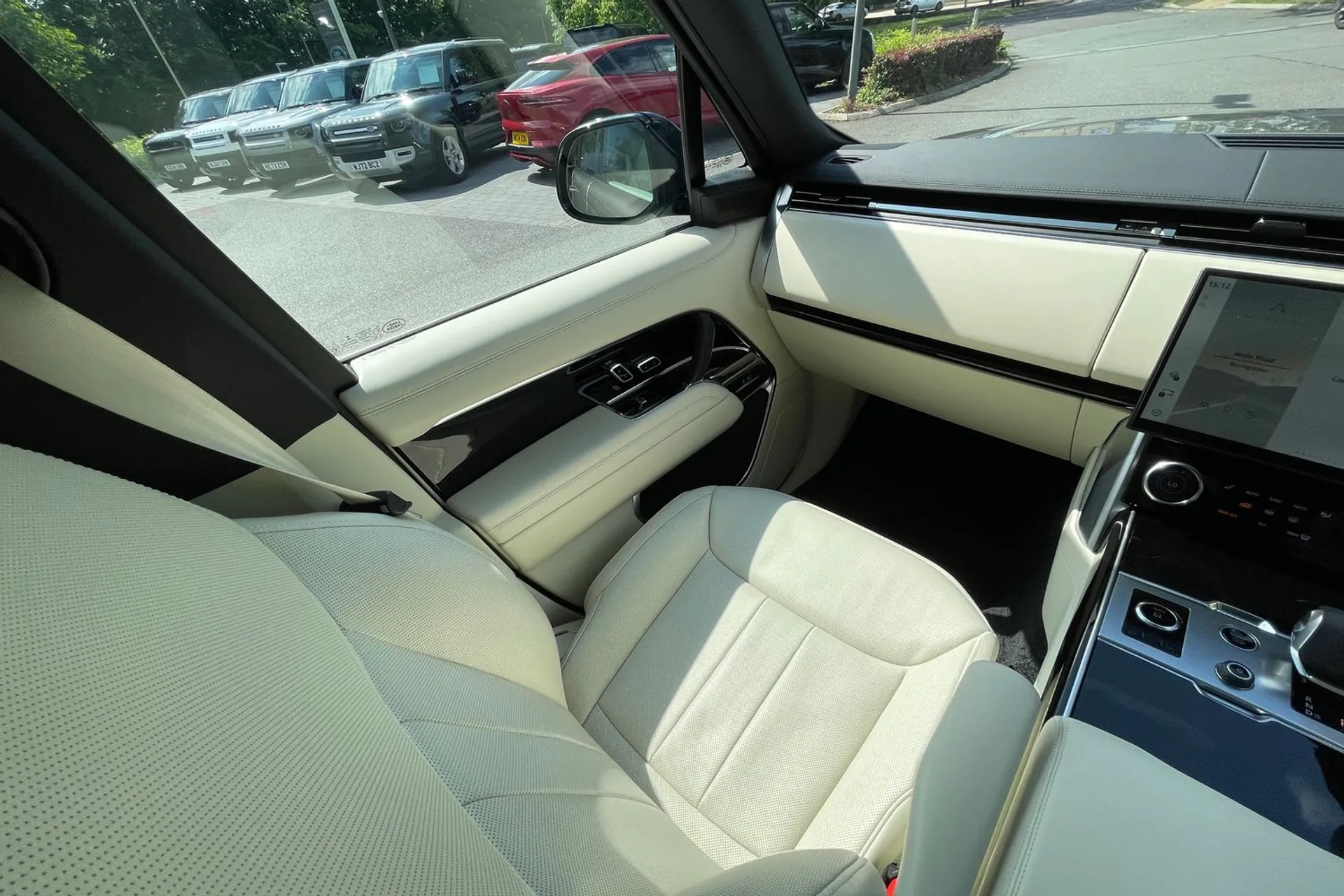 LAND ROVER RANGE ROVER thumbnail image number 13