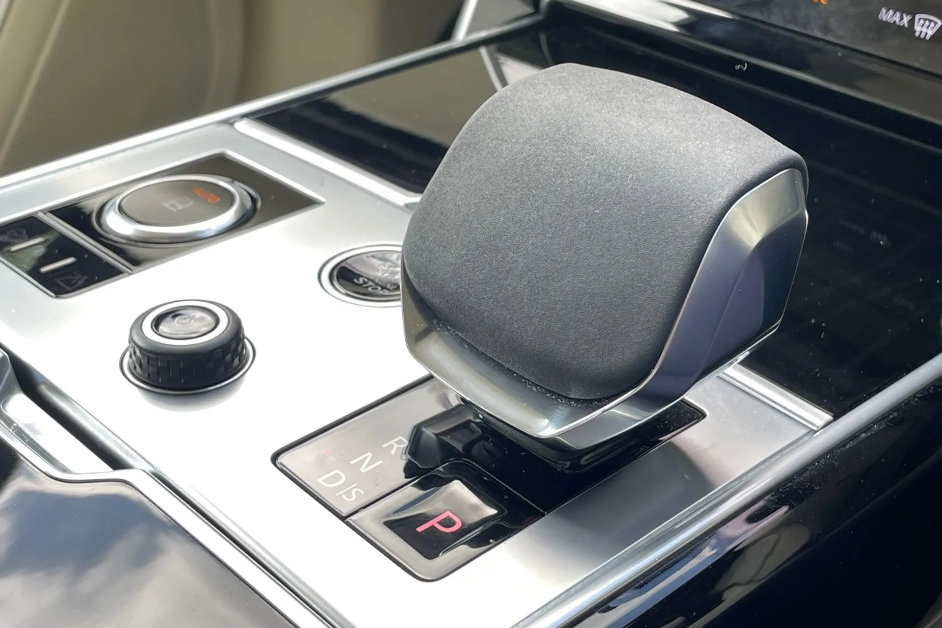 LAND ROVER RANGE ROVER thumbnail image number 20