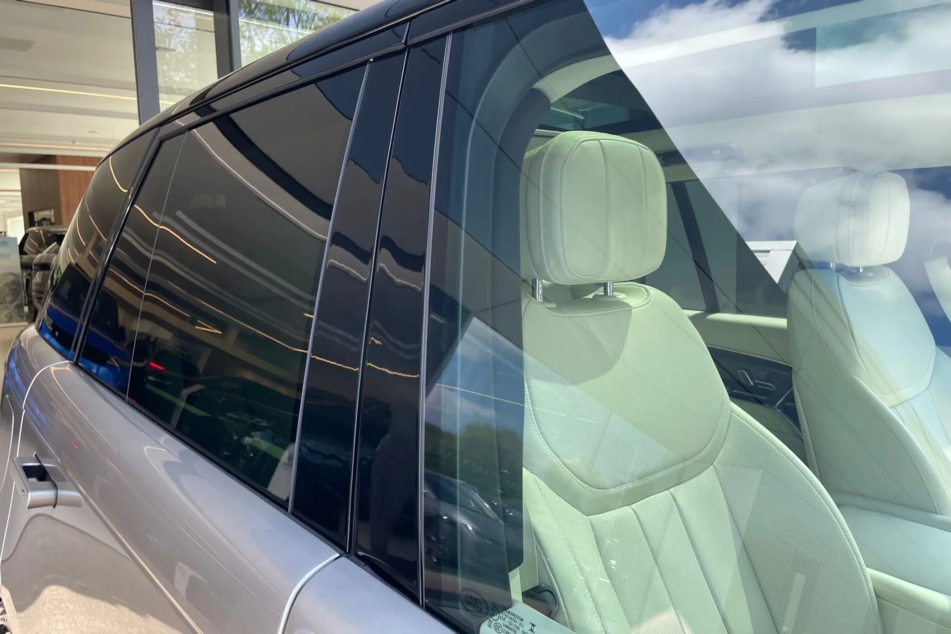 LAND ROVER RANGE ROVER thumbnail image number 26