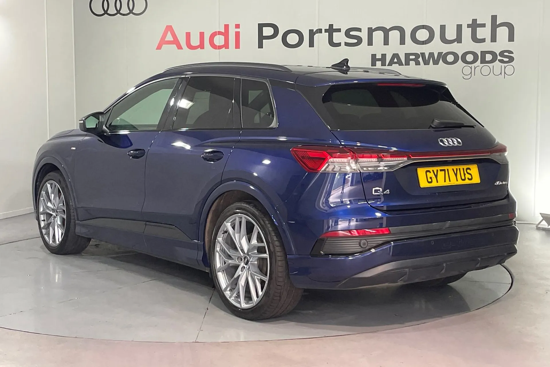 Audi Q4 thumbnail image number 7