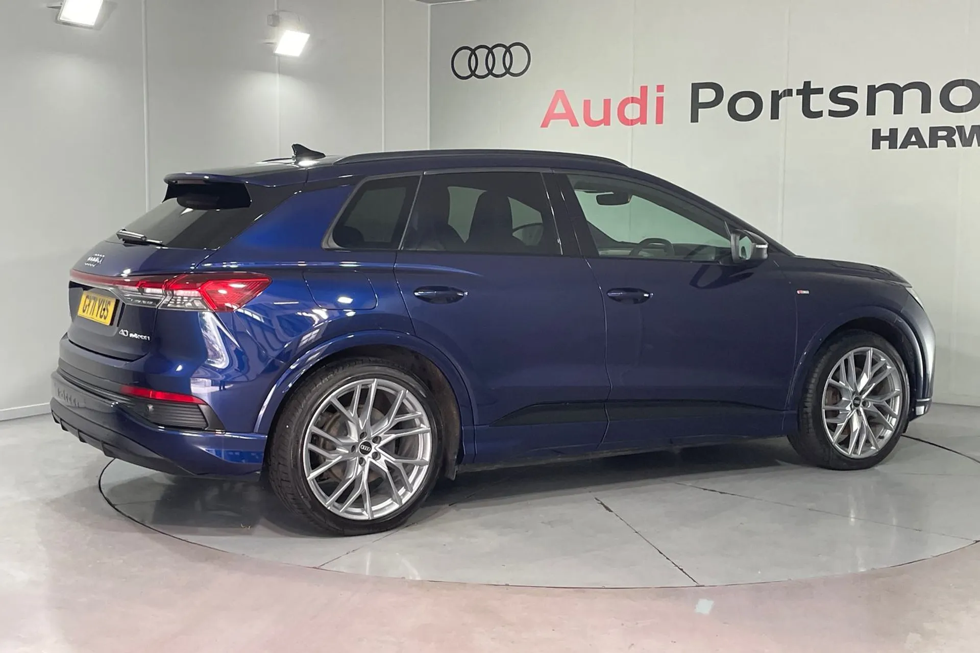 Audi Q4 thumbnail image number 8