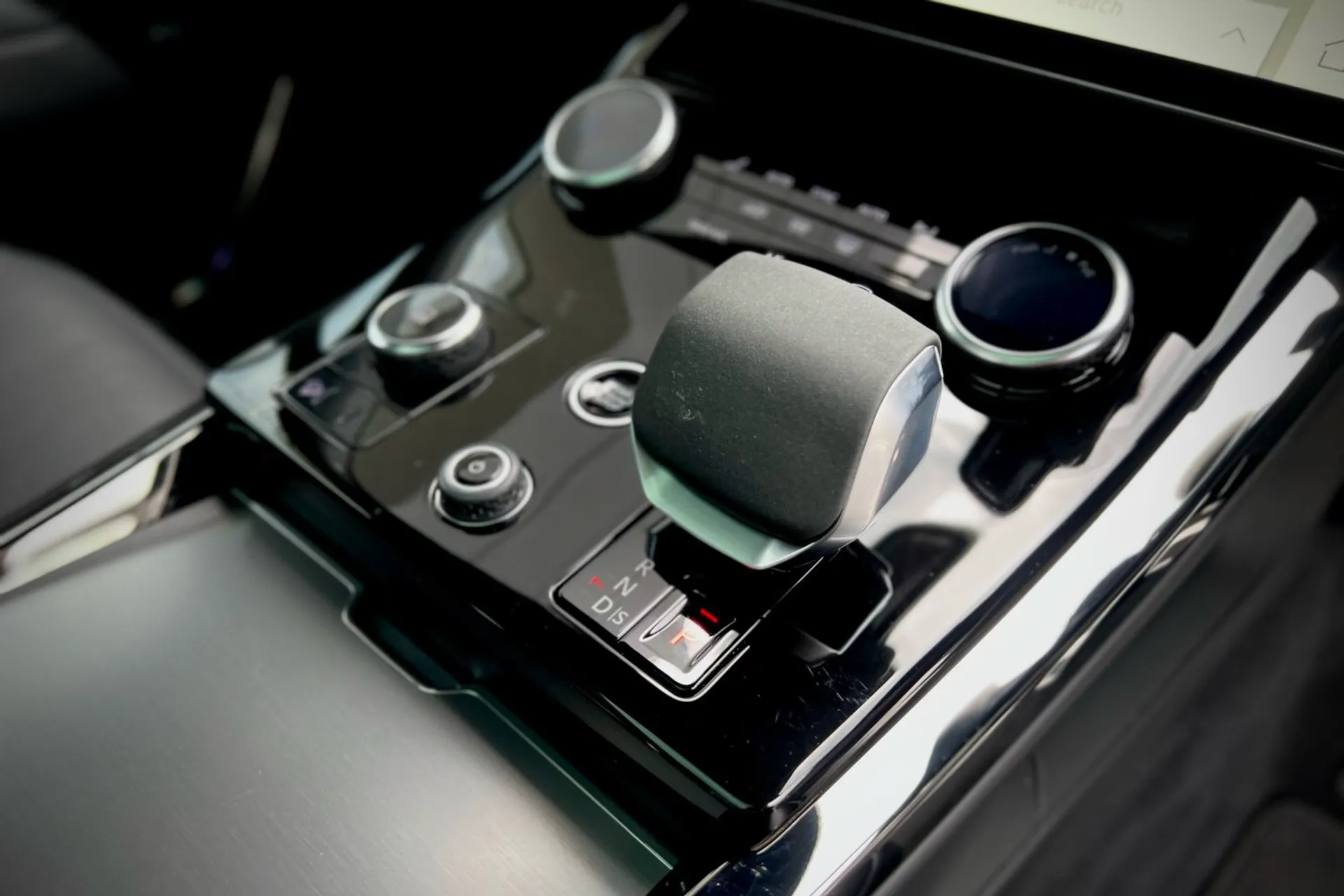 LAND ROVER RANGE ROVER SPORT thumbnail image number 36