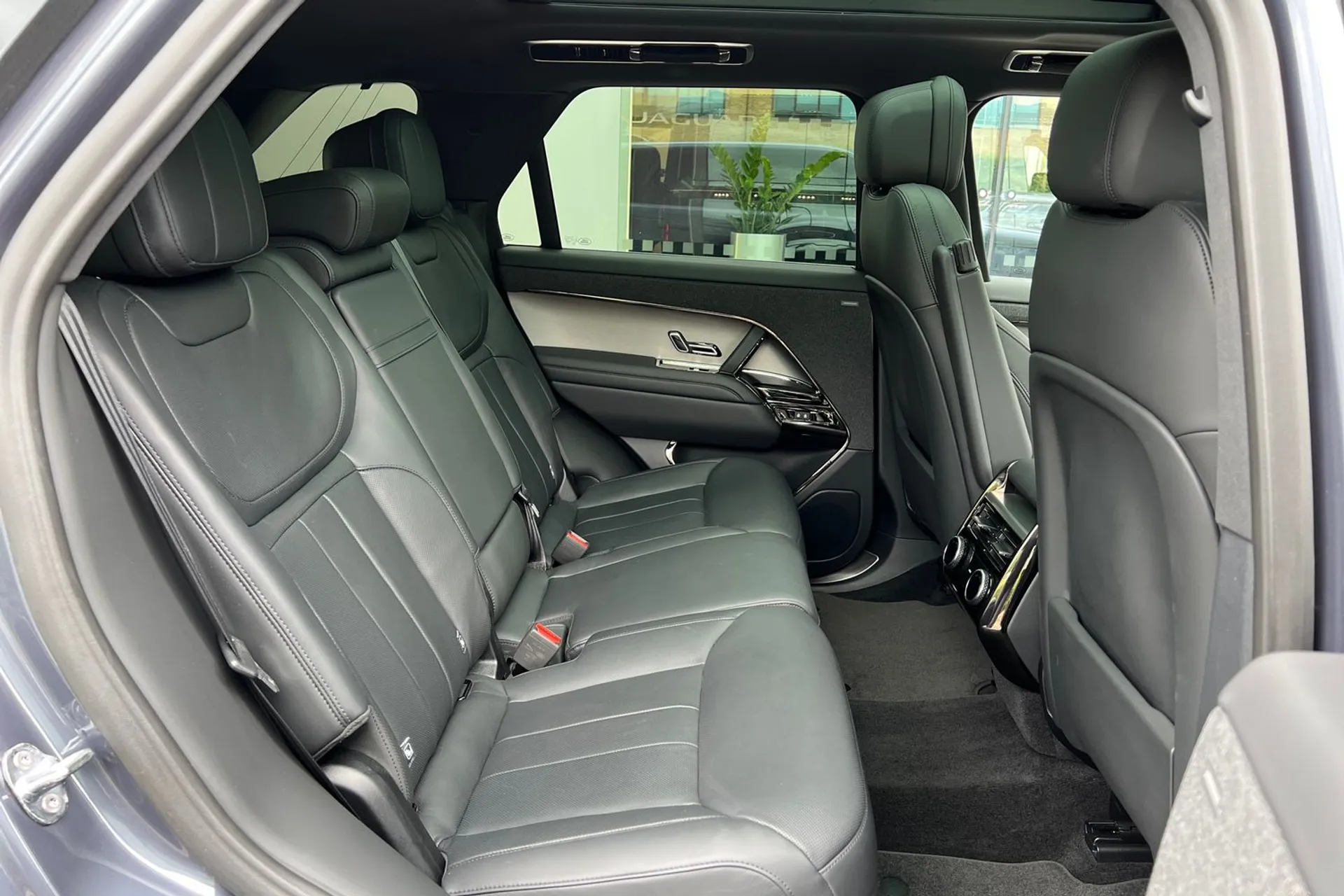 LAND ROVER RANGE ROVER SPORT thumbnail image number 46