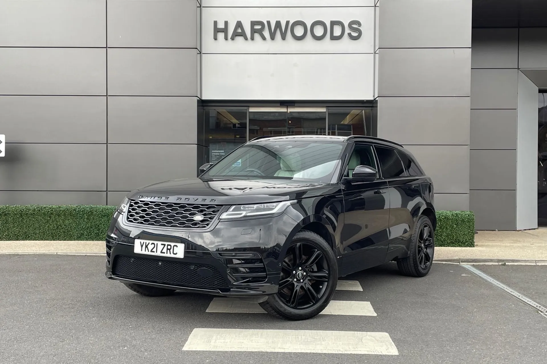 LAND ROVER RANGE ROVER VELAR thumbnail image number 14