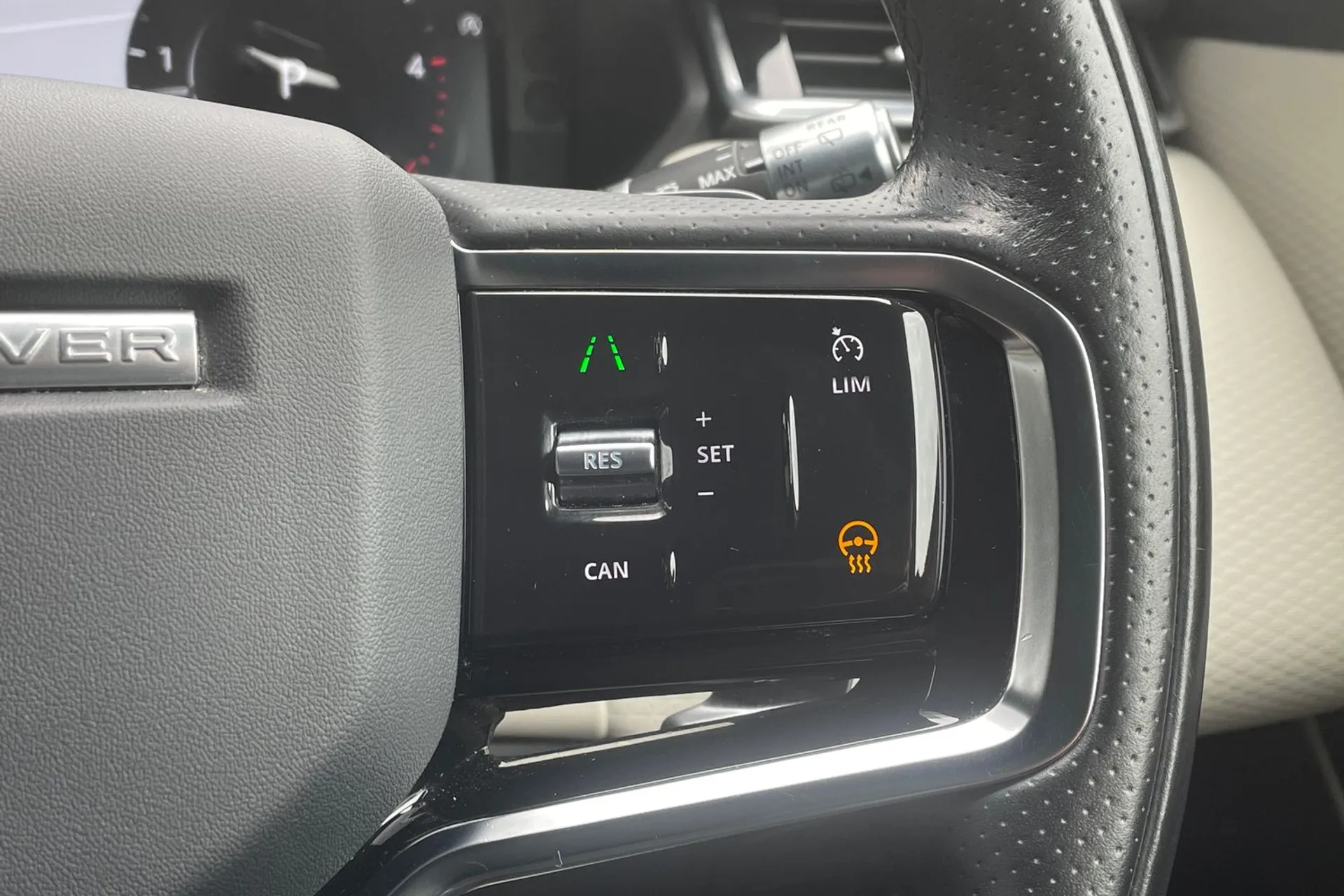 LAND ROVER RANGE ROVER VELAR thumbnail image number 55