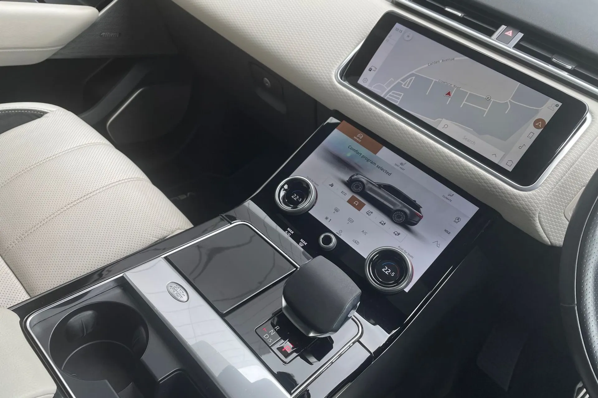 LAND ROVER RANGE ROVER VELAR thumbnail image number 50