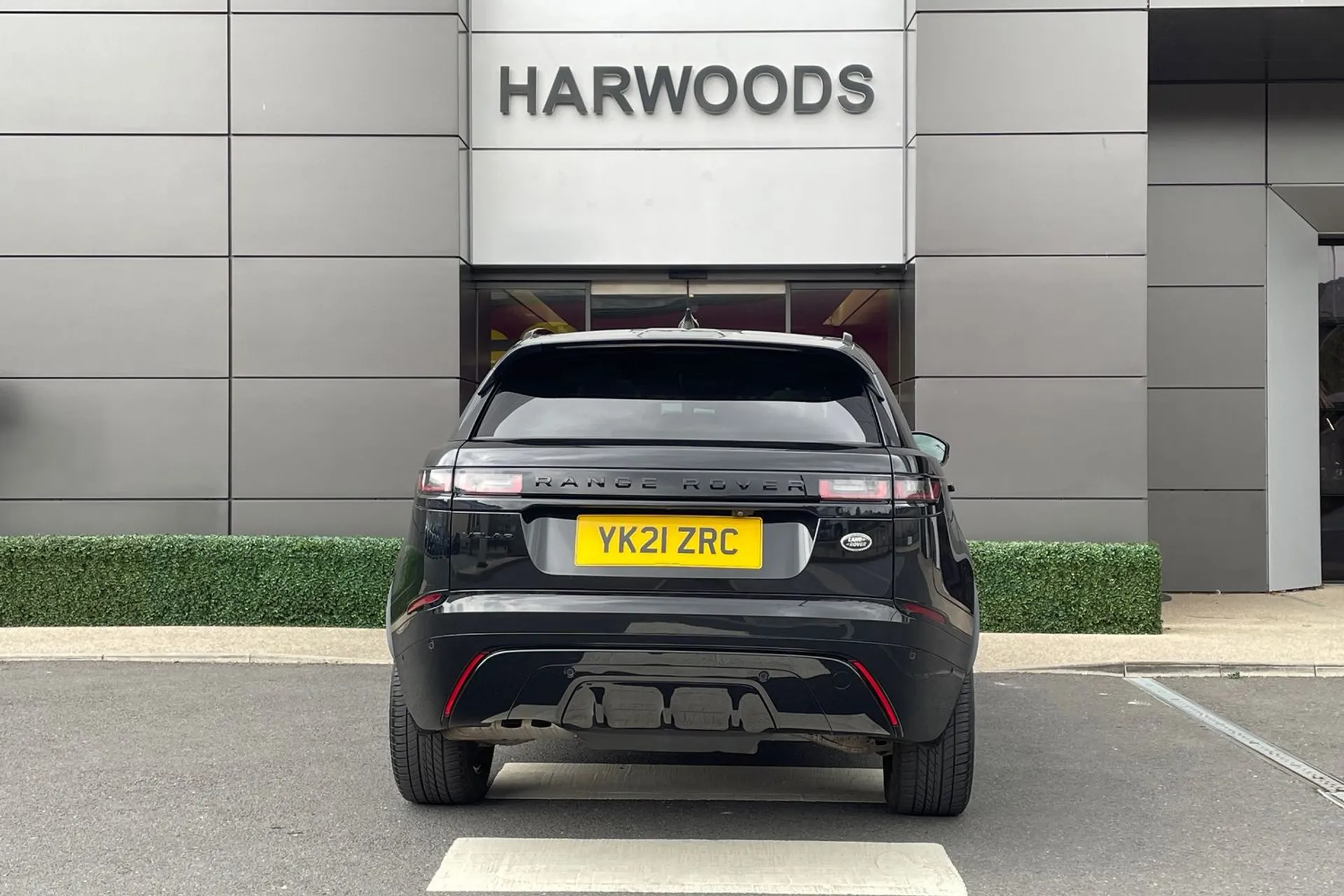 LAND ROVER RANGE ROVER VELAR thumbnail image number 7