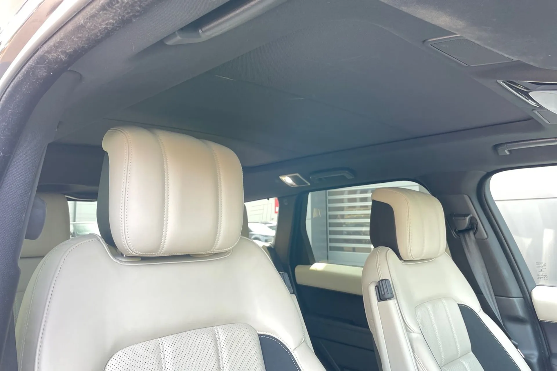 LAND ROVER RANGE ROVER SPORT thumbnail image number 12