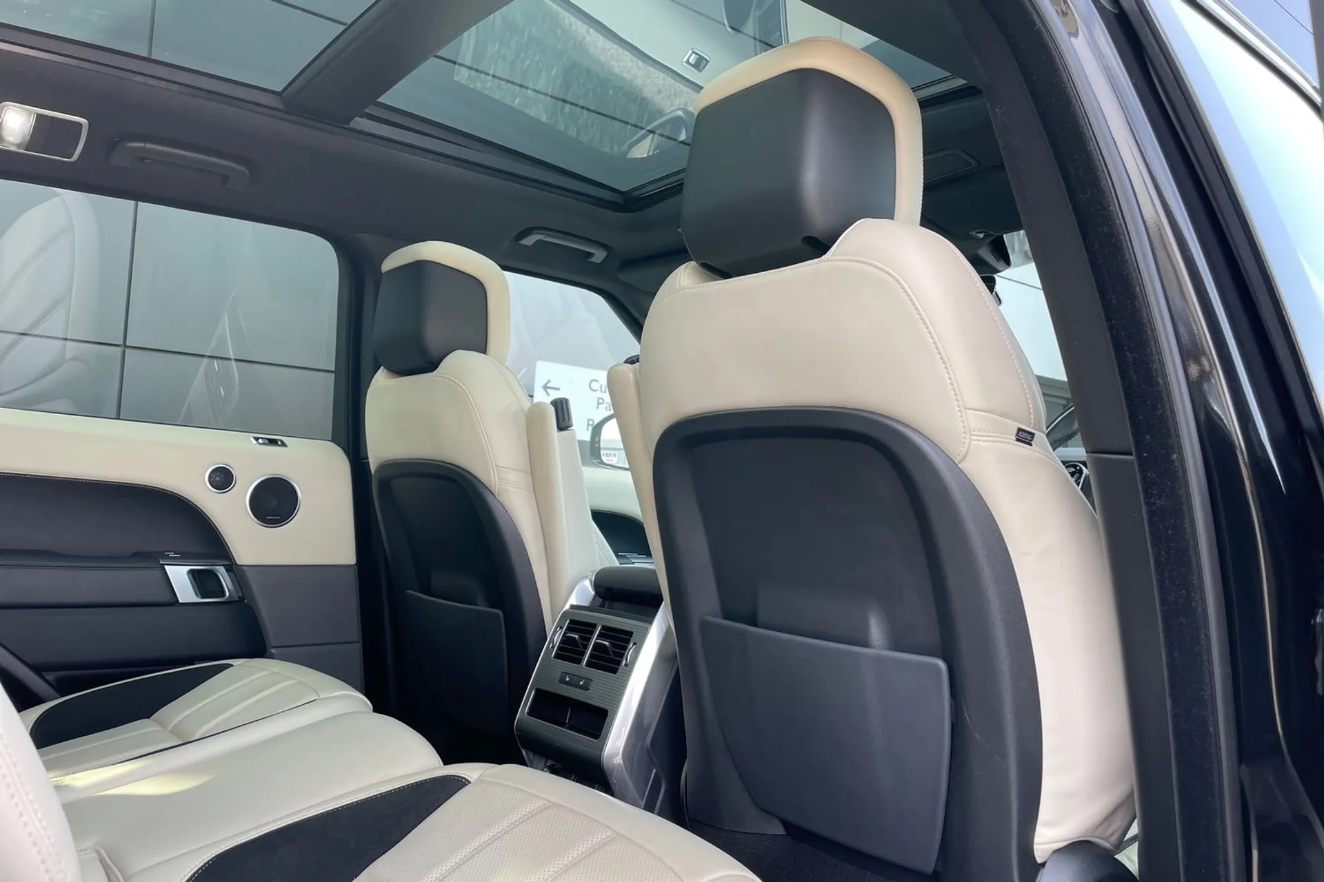 LAND ROVER RANGE ROVER SPORT thumbnail image number 36