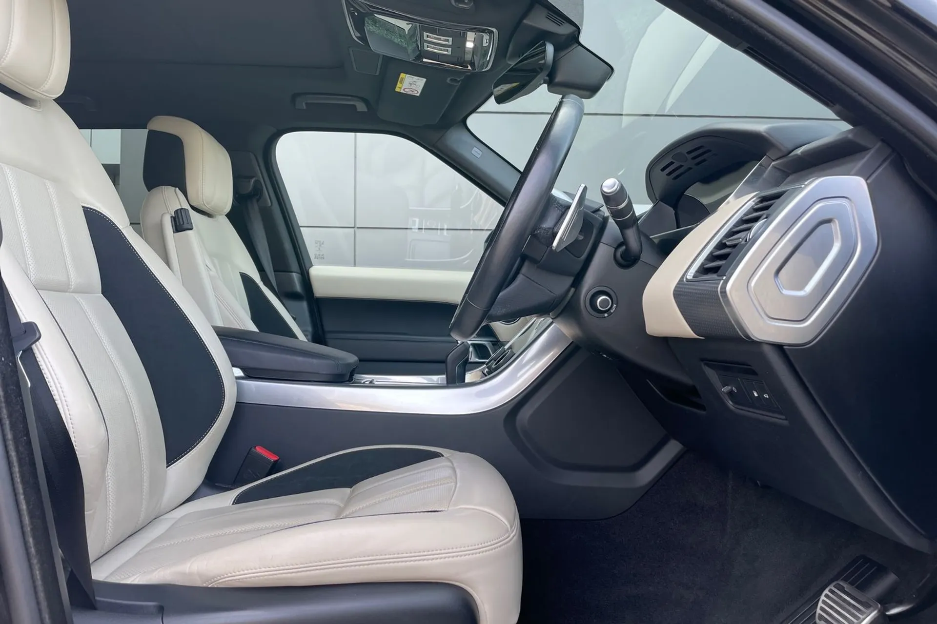 LAND ROVER RANGE ROVER SPORT thumbnail image number 18