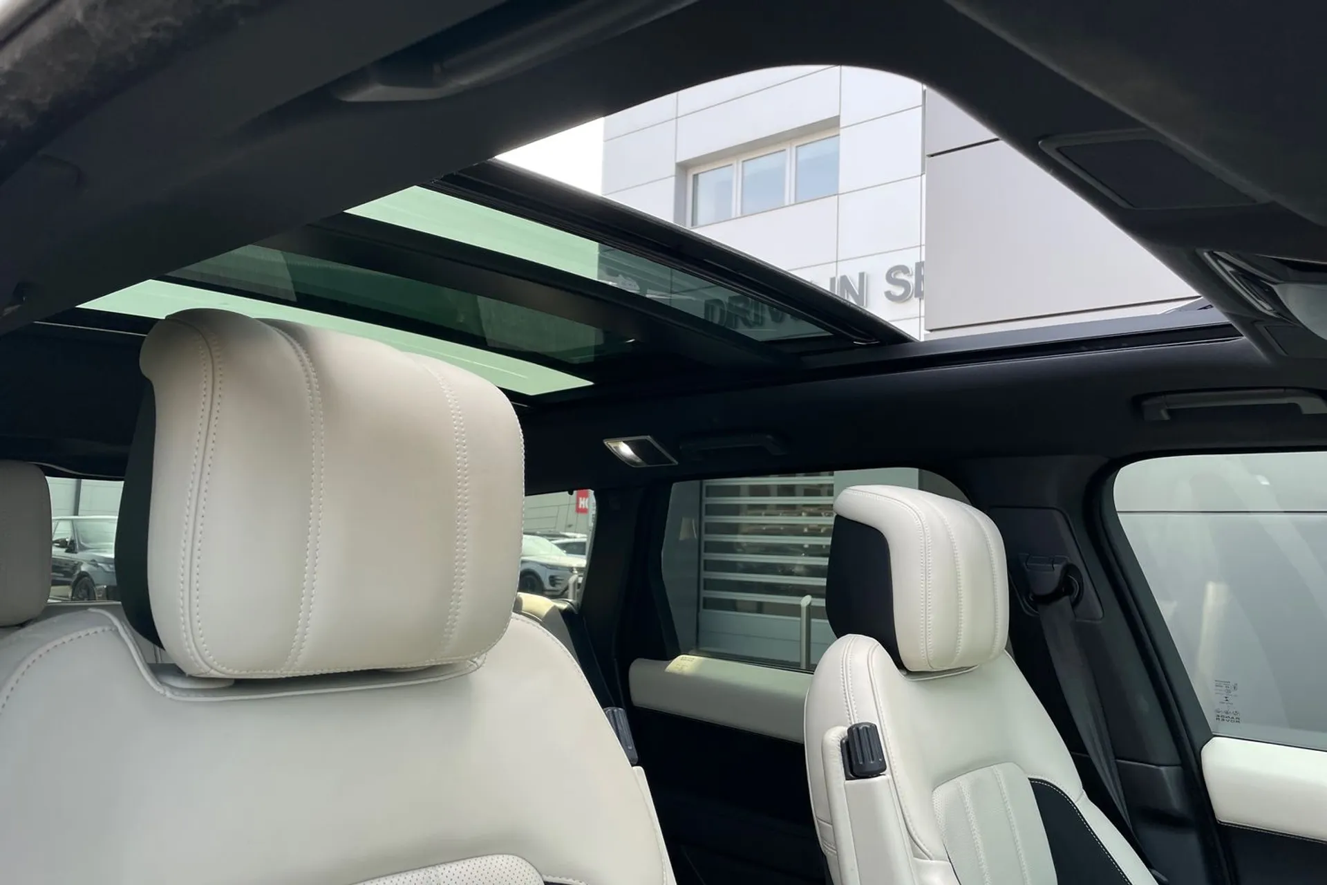 LAND ROVER RANGE ROVER SPORT thumbnail image number 14