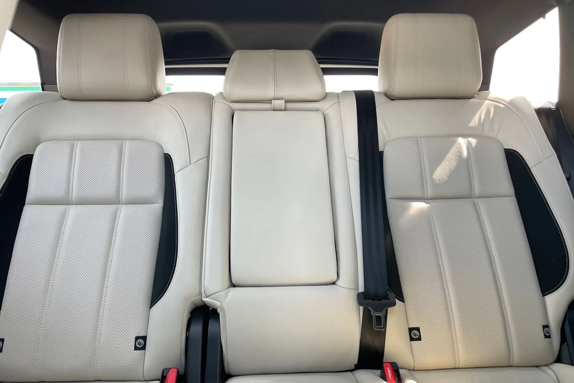 LAND ROVER RANGE ROVER SPORT thumbnail image number 37