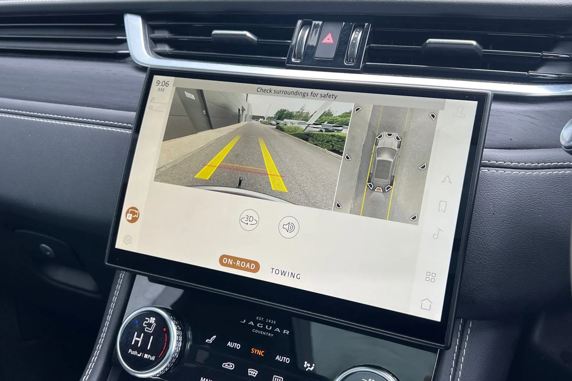 Jaguar F-PACE thumbnail image number 5