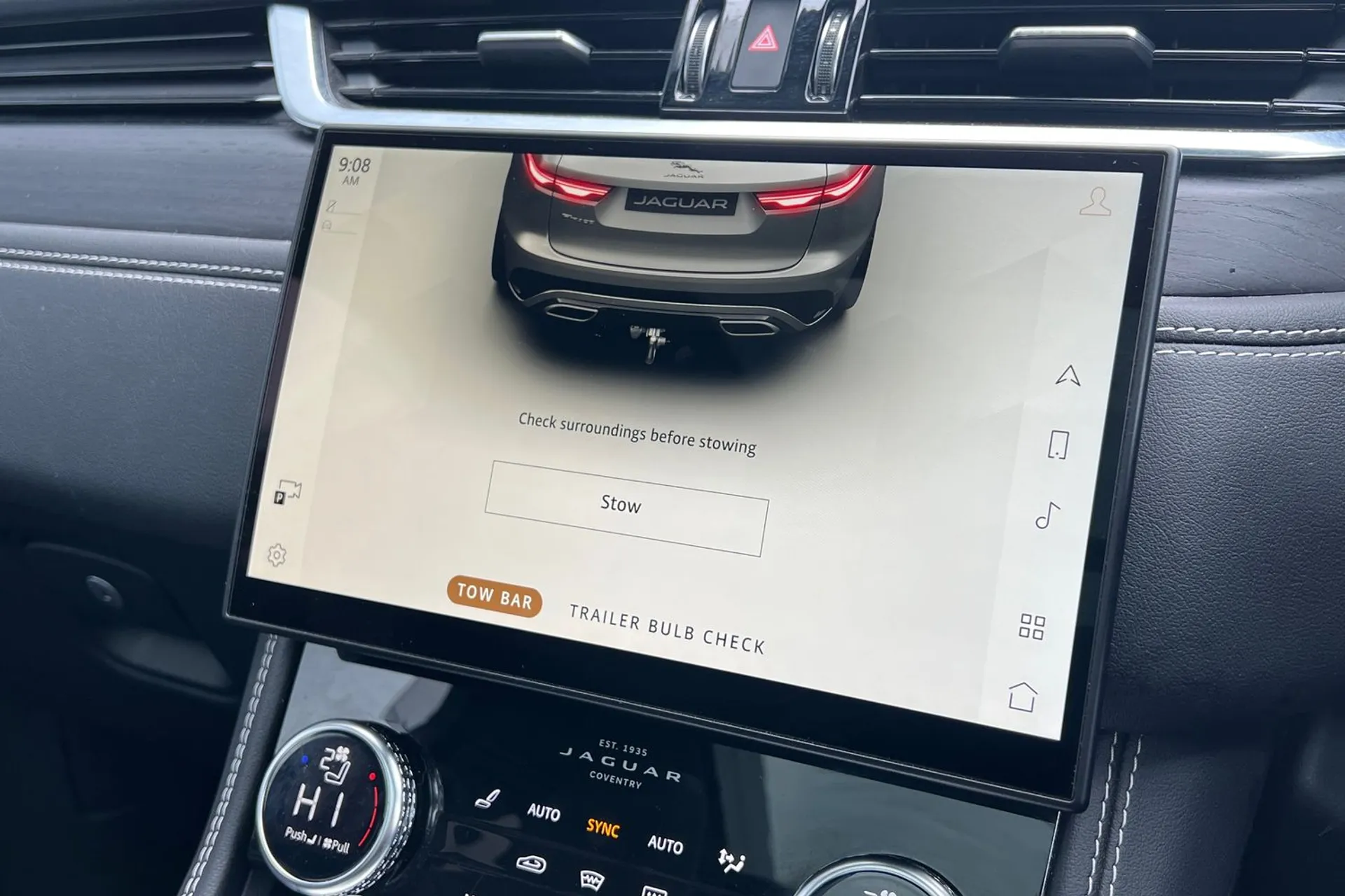 Jaguar F-PACE thumbnail image number 59