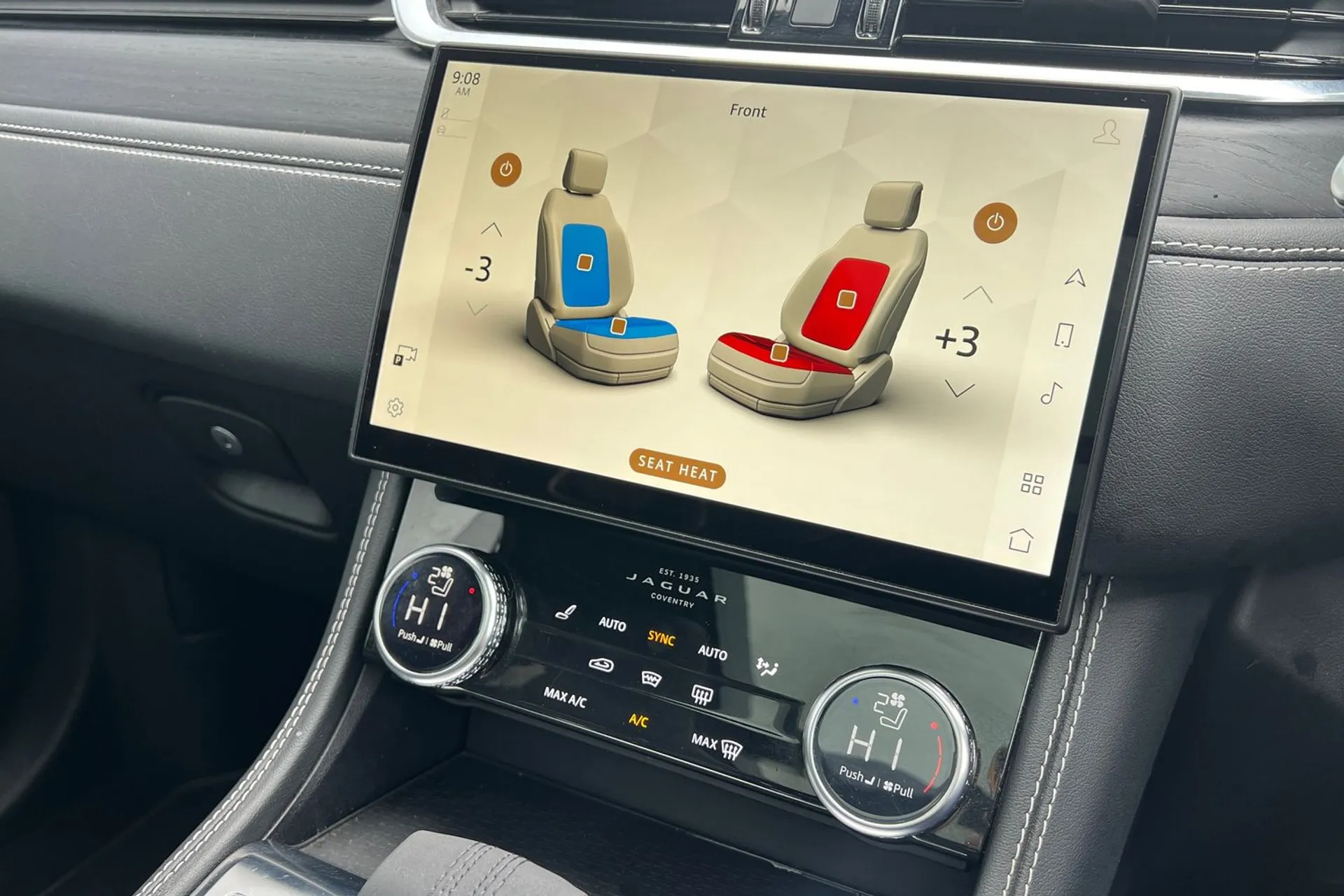 Jaguar F-PACE thumbnail image number 57