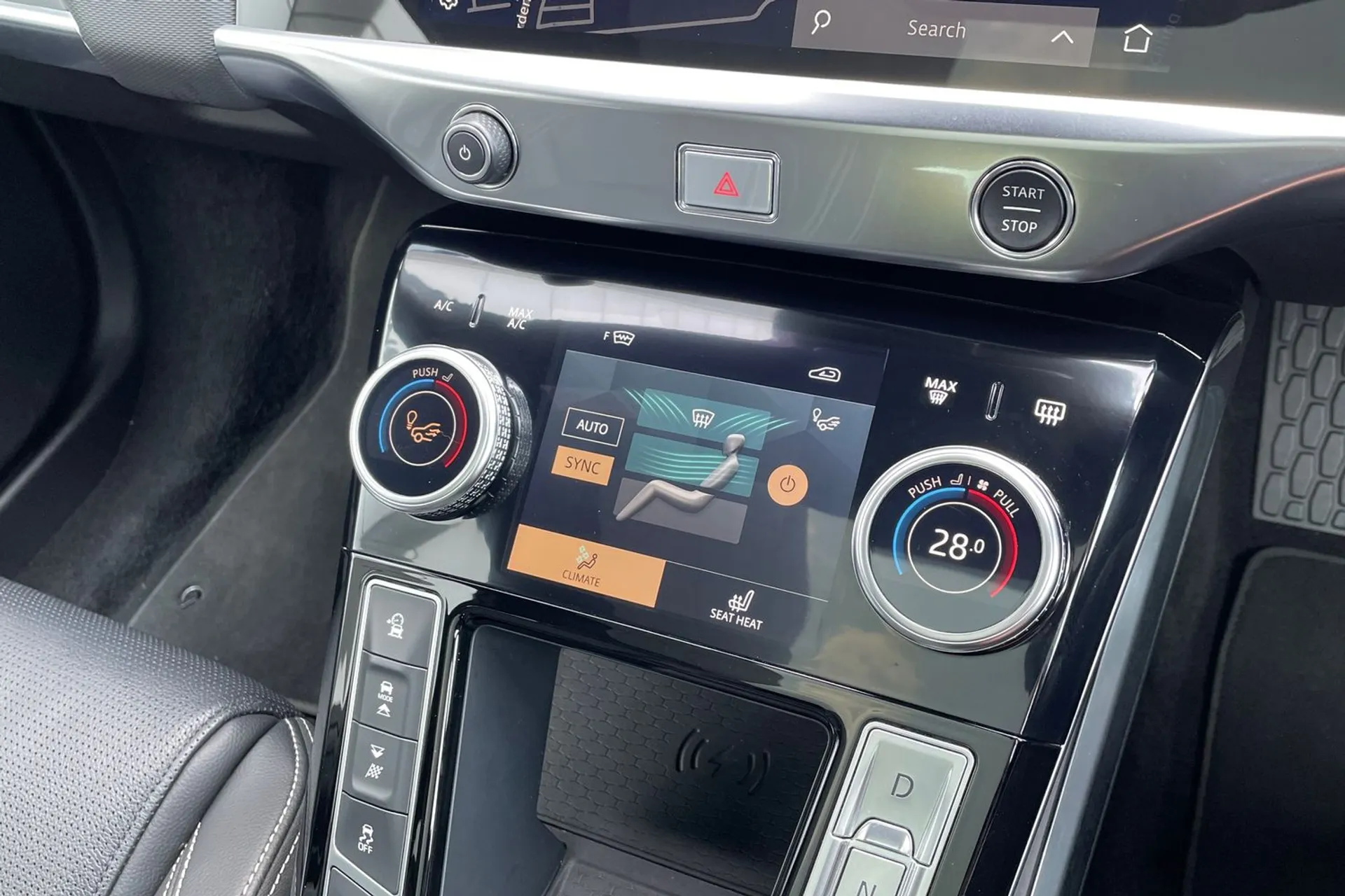 Jaguar I-PACE thumbnail image number 49